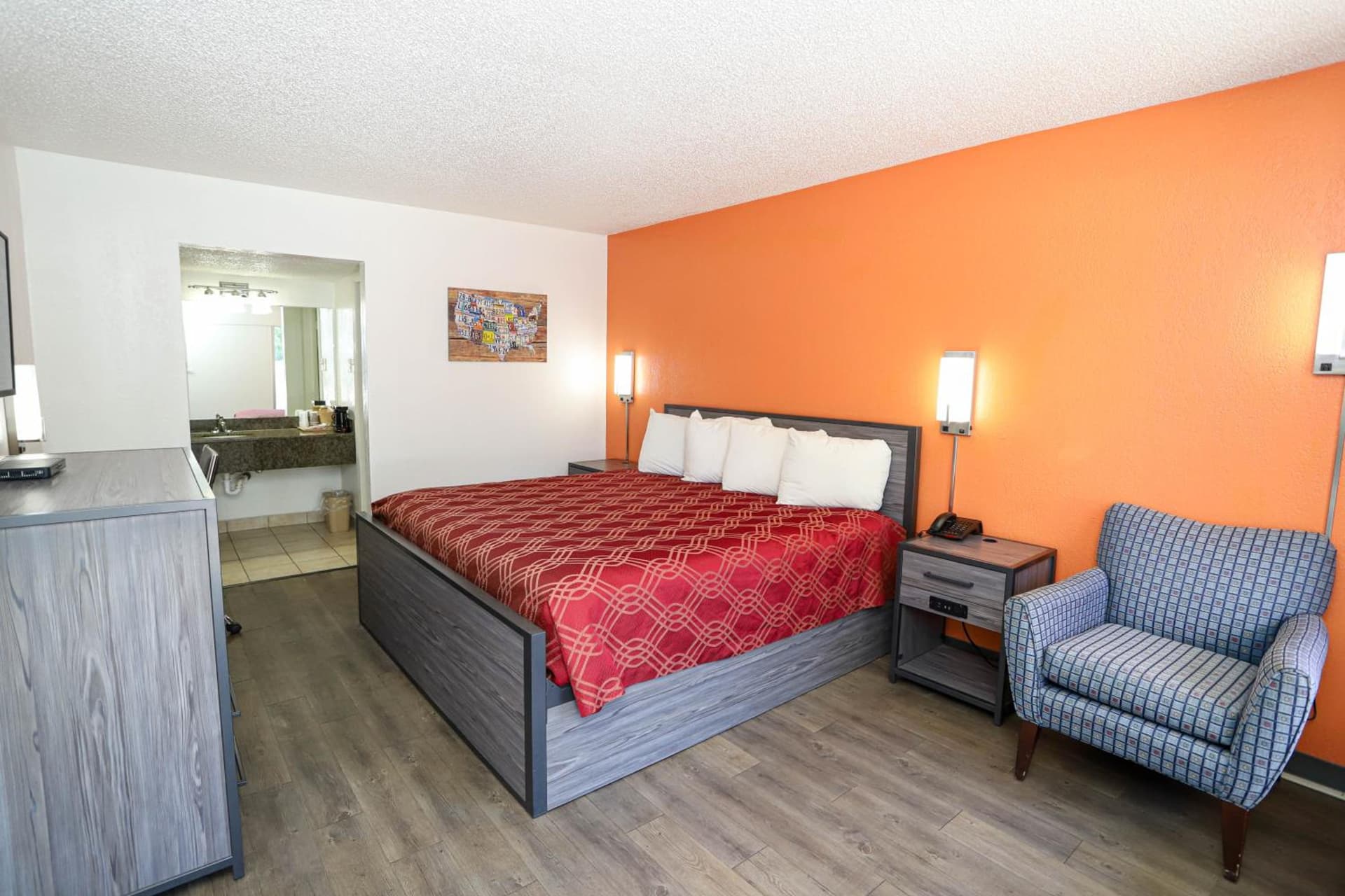 Express Inn property views in Durant, OK — gallery photo 3
