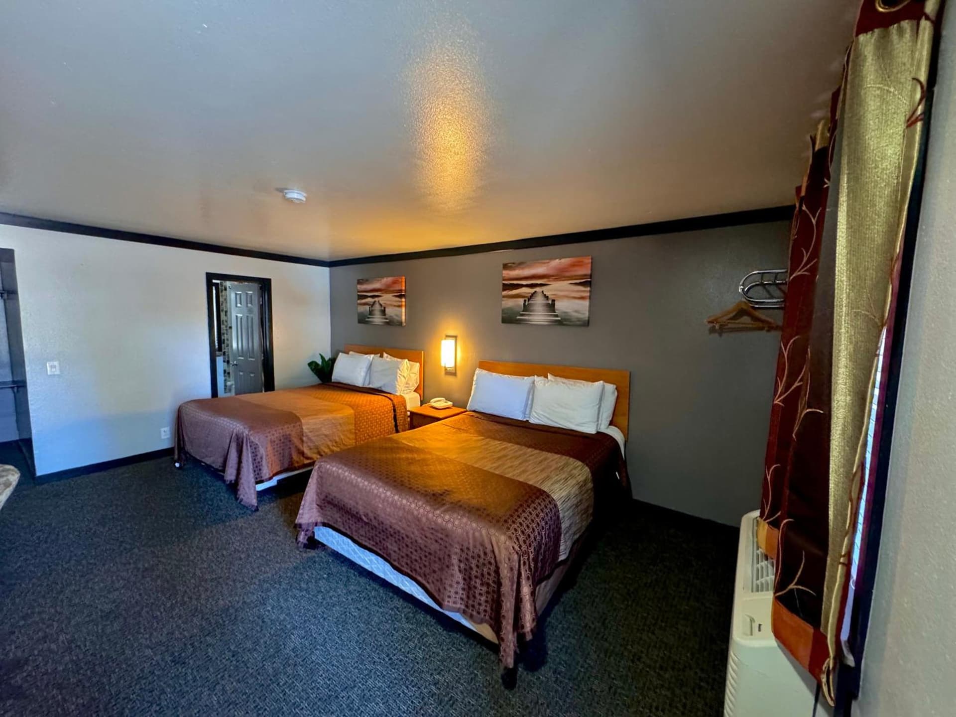 Cascade Lodge Boutique gallery photo in Bend, OR — image 32