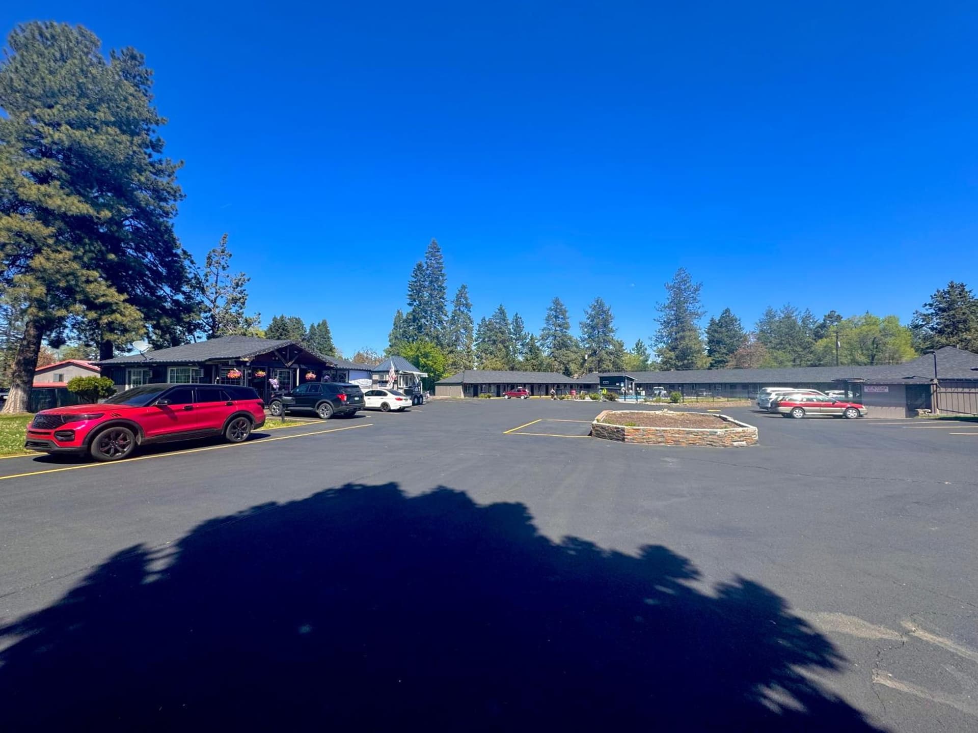 Cascade Lodge Boutique gallery photo in Bend, OR — image 19