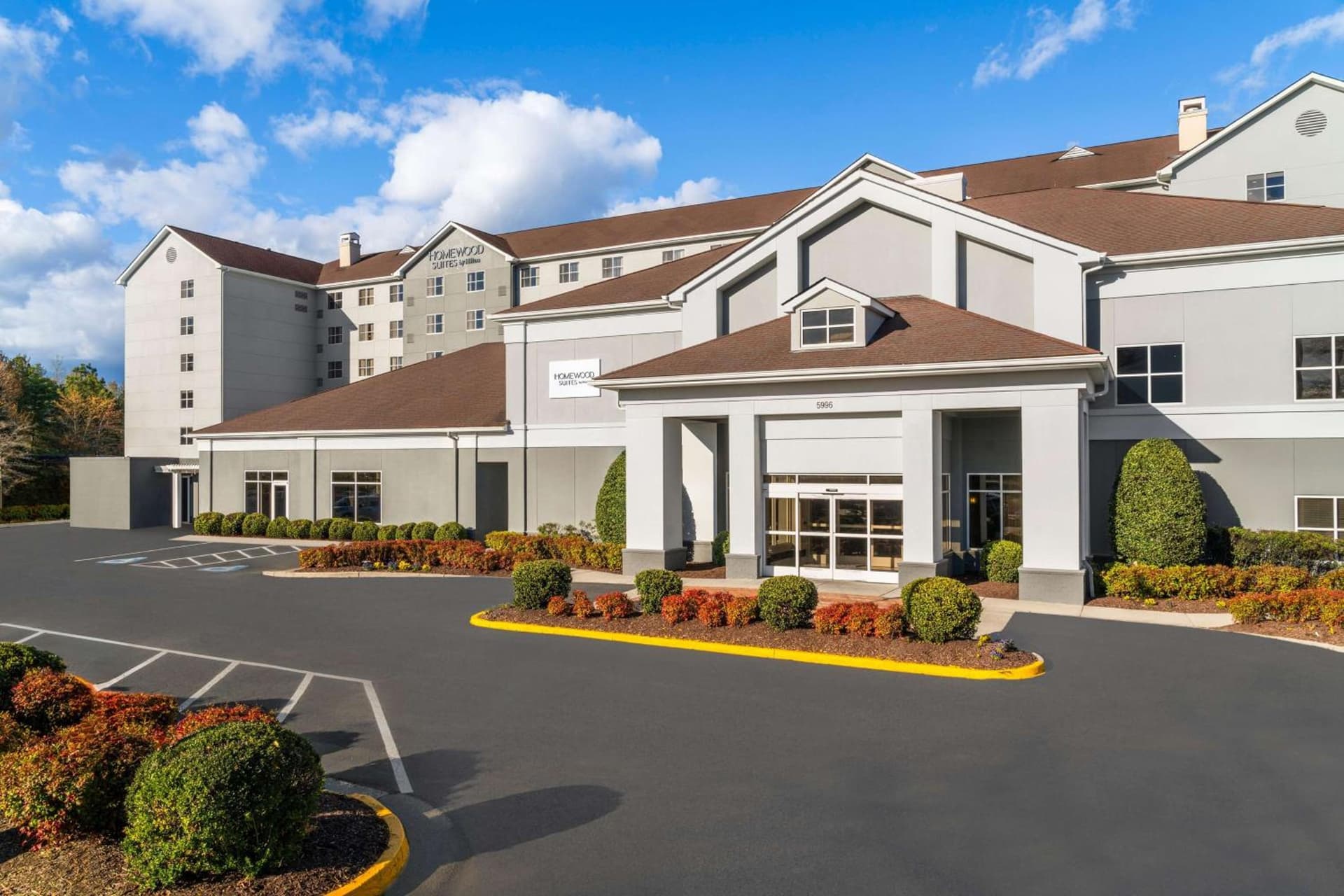 Homewood Suites by Hilton Richmond - Airport interior in Sandston, VA — gallery photo 2
