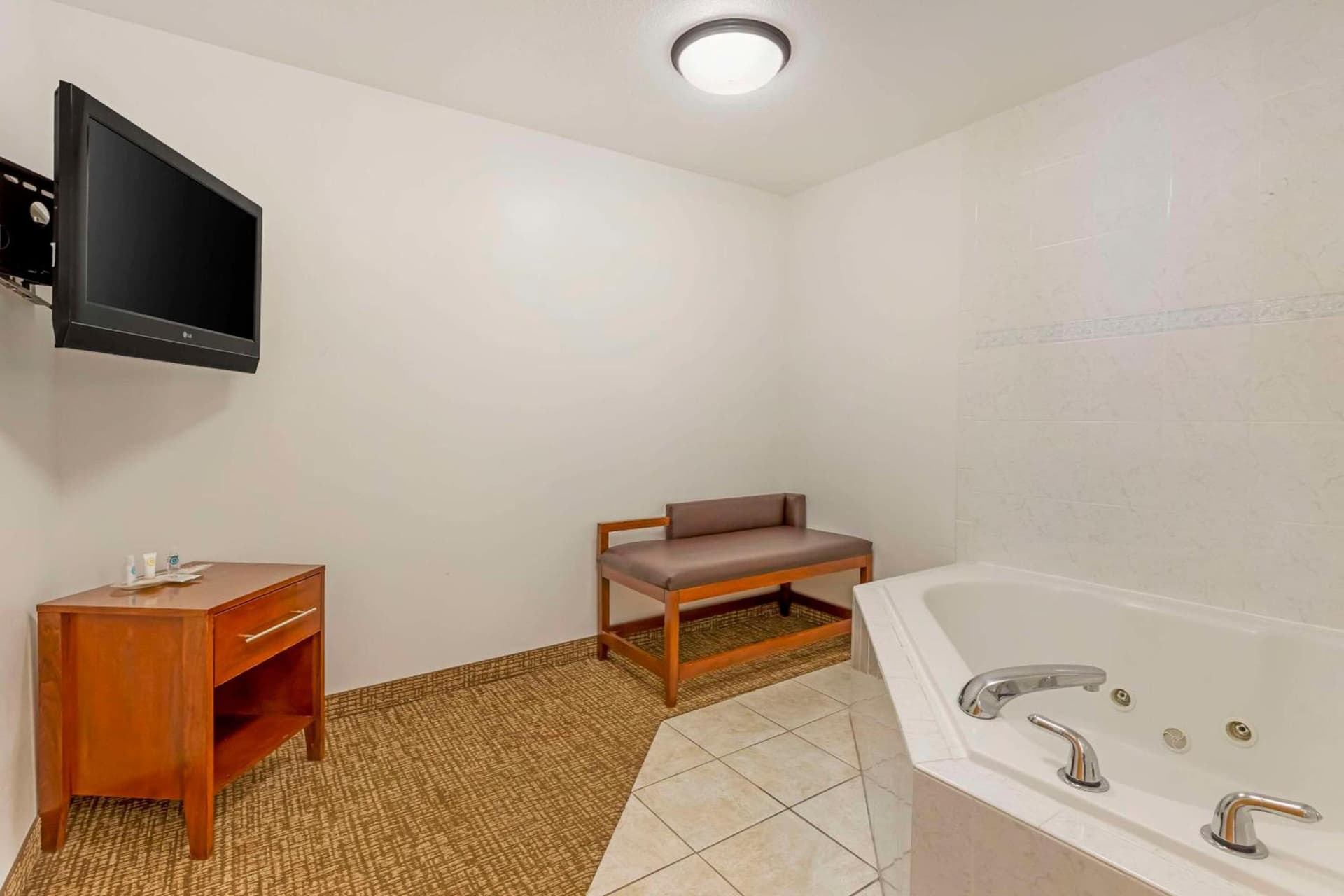 Comfort Suites Longmont gallery photo in Longmont, CO — image 15