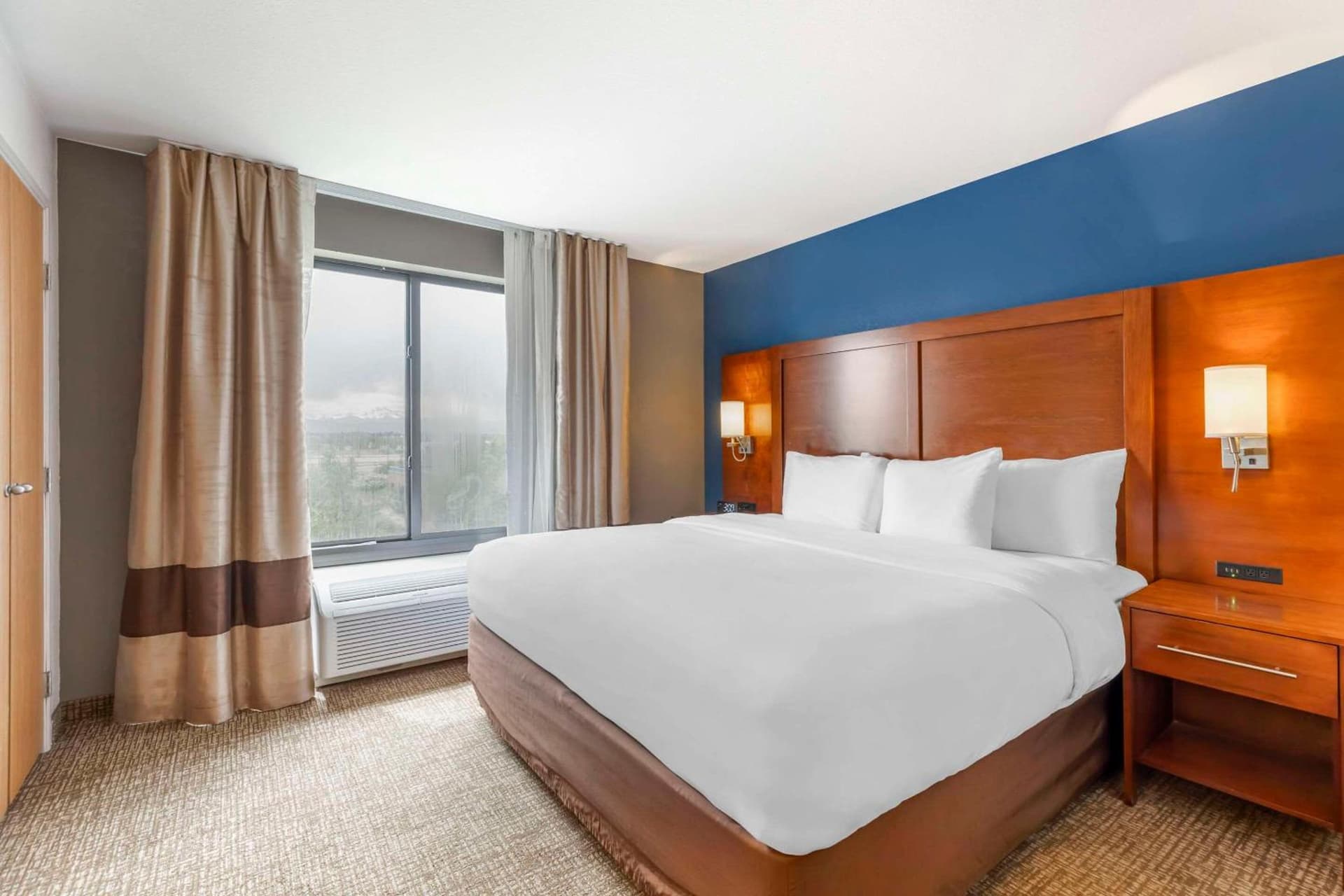Comfort Suites Longmont gallery photo in Longmont, CO — image 22