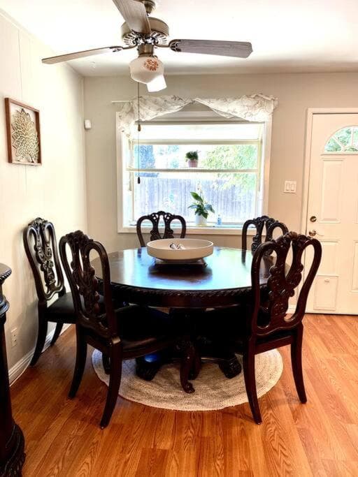 Elegance and Bliss Manor gallery photo in Concord, CA — image 24