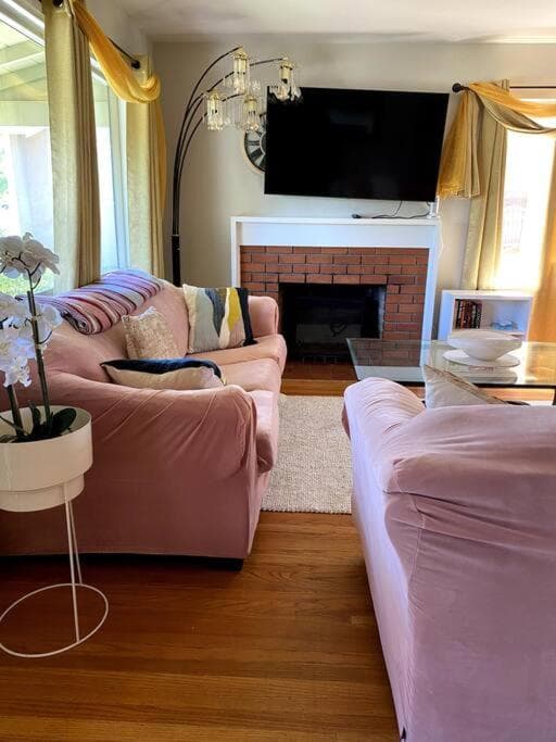 Elegance and Bliss Manor gallery photo in Concord, CA — image 11