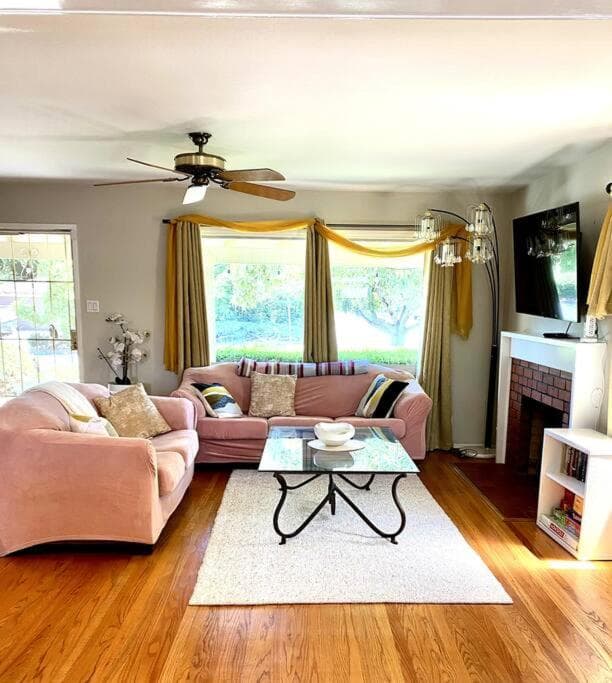 Elegance and Bliss Manor gallery photo in Concord, CA — image 10
