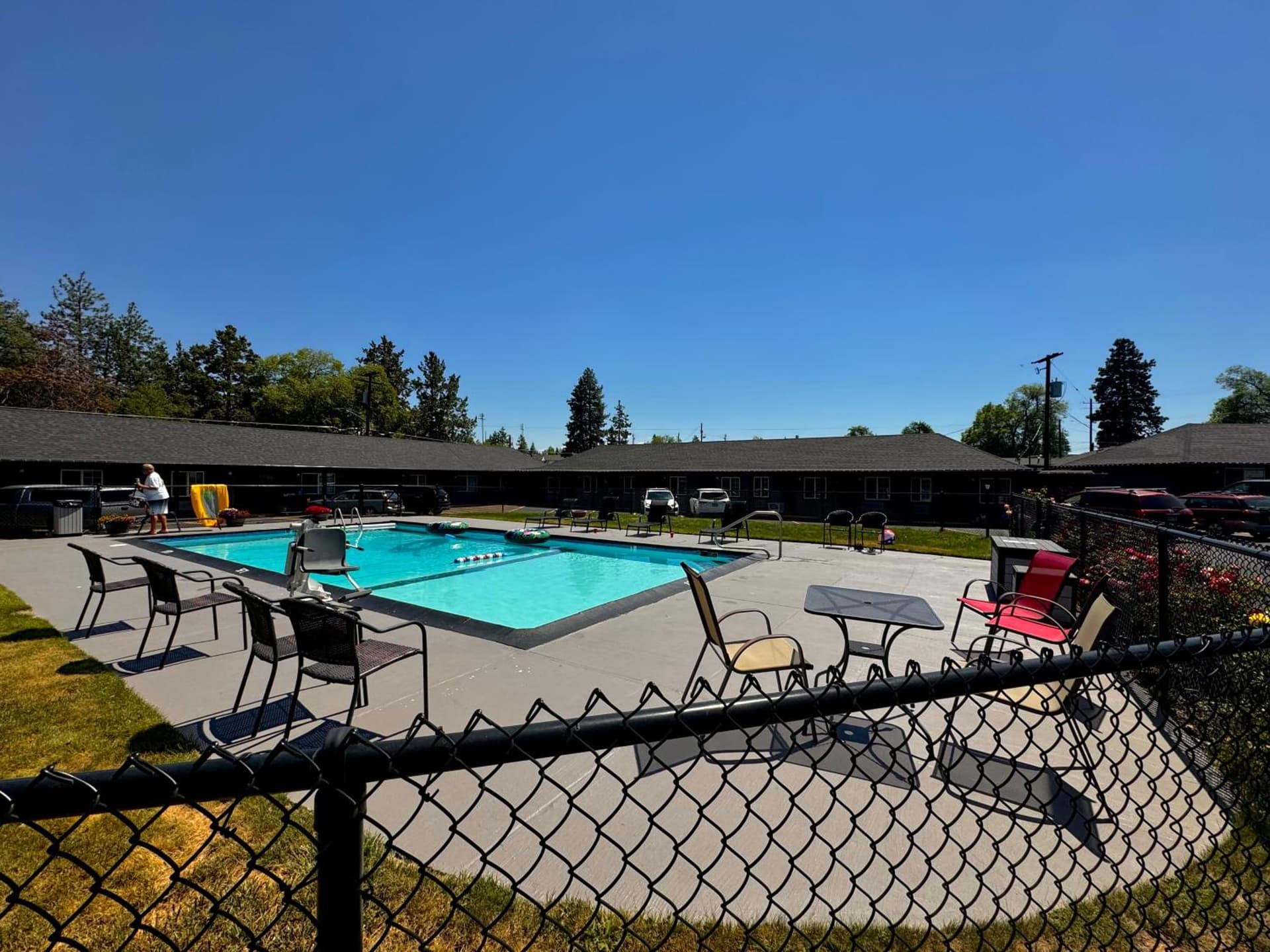 Cascade Lodge Boutique property views in Bend, OR — gallery photo 3