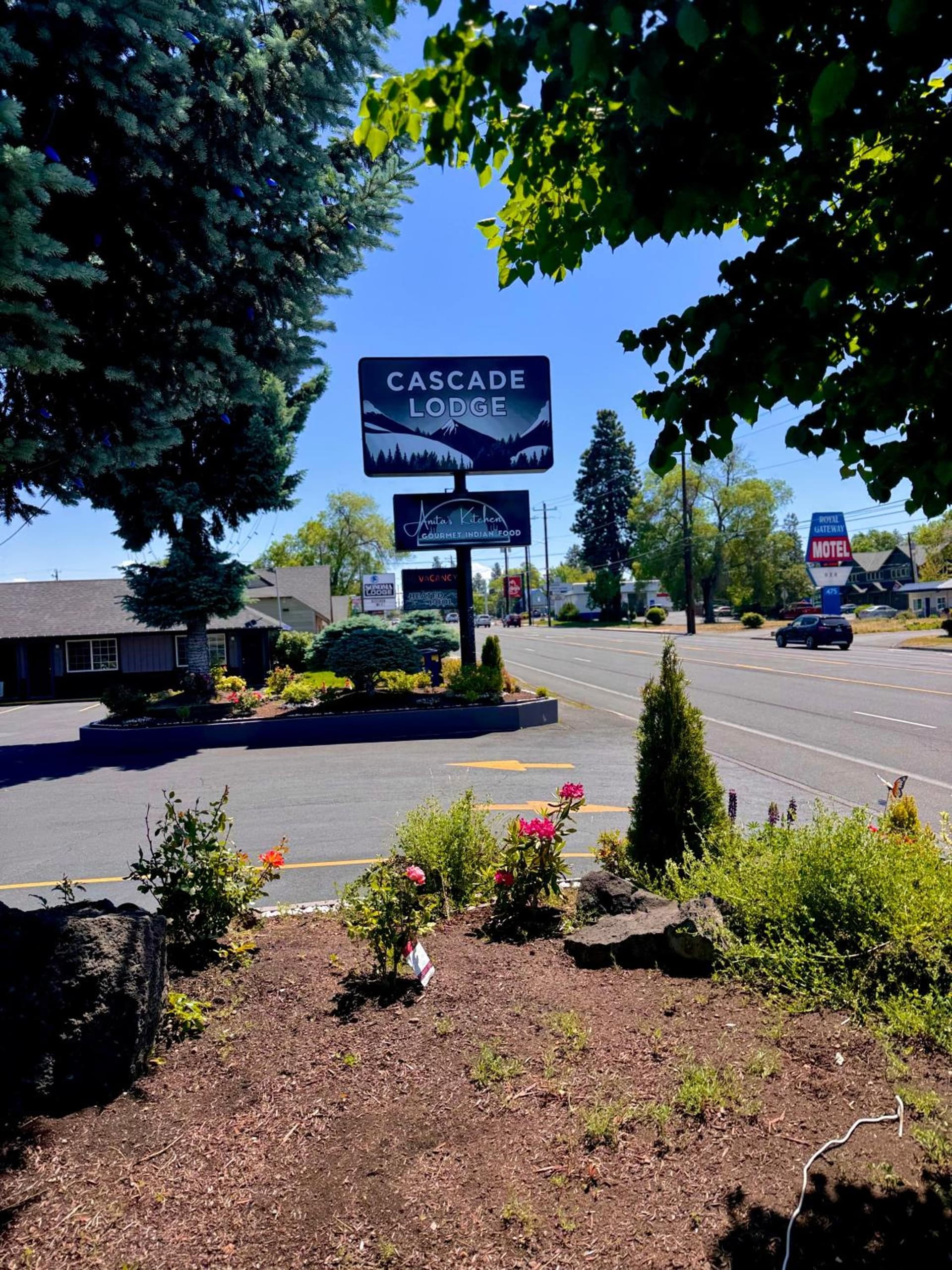 Cascade Lodge Boutique gallery photo in Bend, OR — image 8