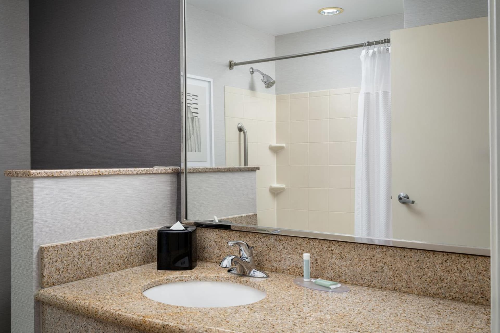 Courtyard by Marriott Kingston gallery photo in Kingston, NY — image 46