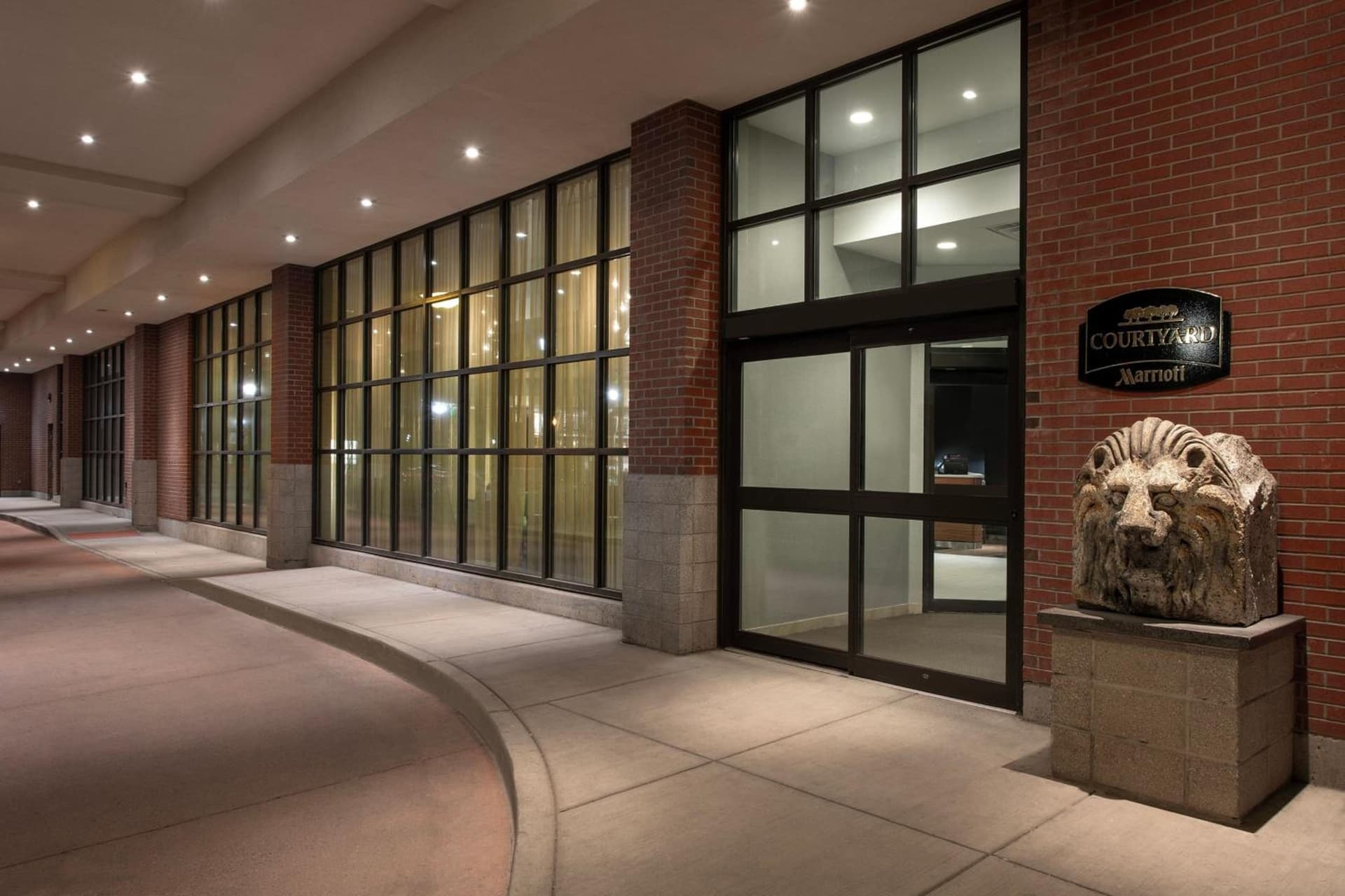 Courtyard by Marriott Syracuse Downtown at Armory Square gallery photo in Syracuse, NY — image 36