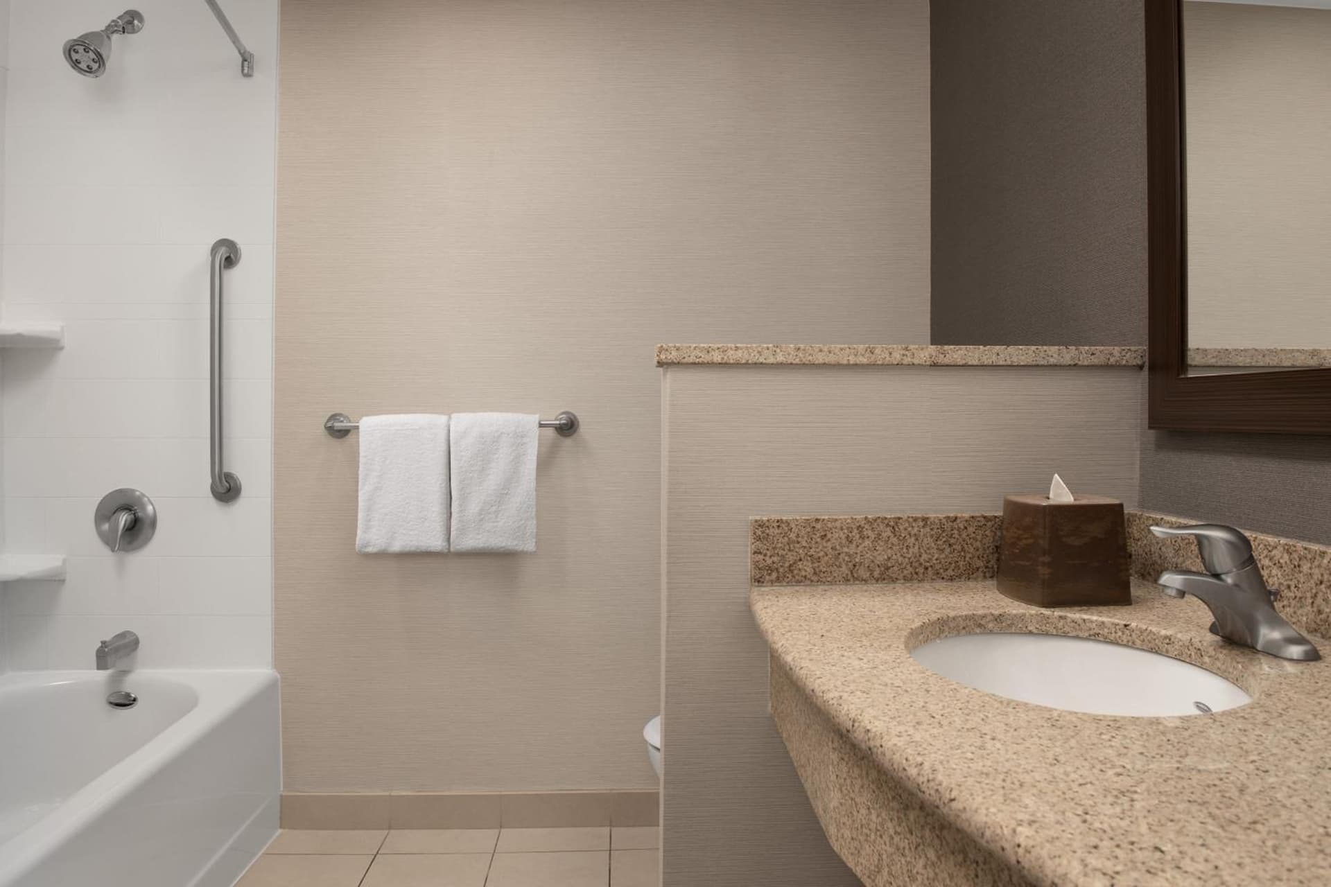 Courtyard by Marriott Syracuse Downtown at Armory Square gallery photo in Syracuse, NY — image 22