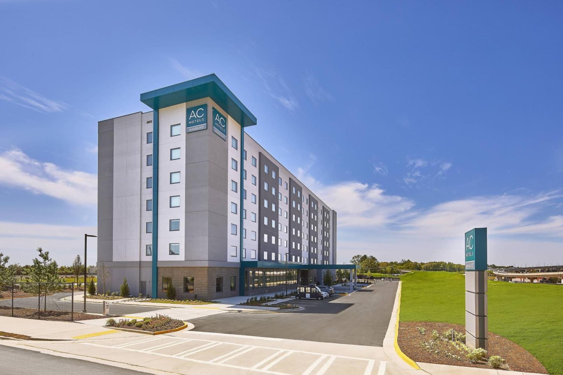 AC Hotel by Marriott Atlanta Airport Gateway exterior or lobby in Atlanta, GA — main listing photo