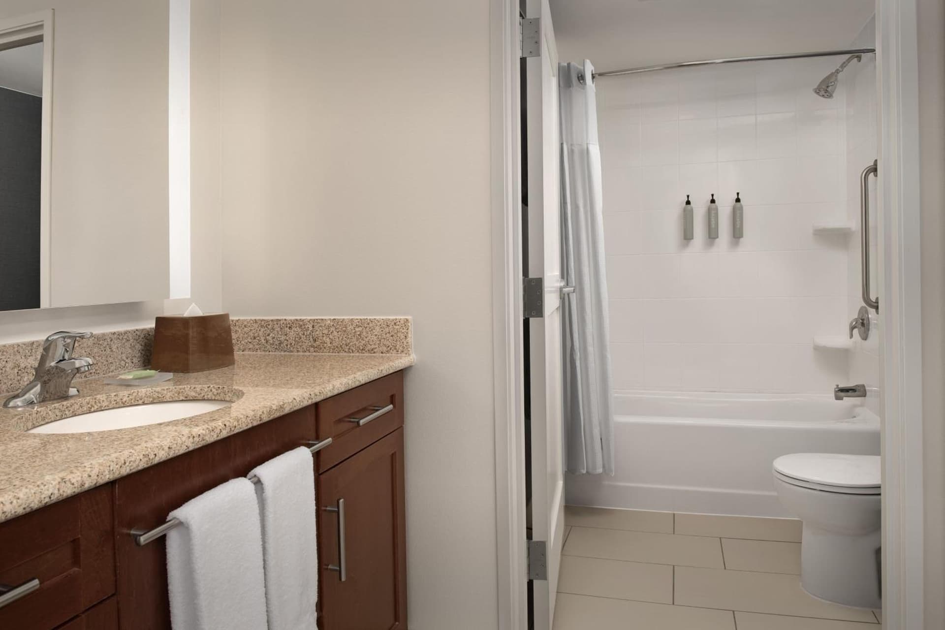 Residence Inn by Marriott Syracuse Downtown at Armory Square gallery photo in Syracuse, NY — image 31