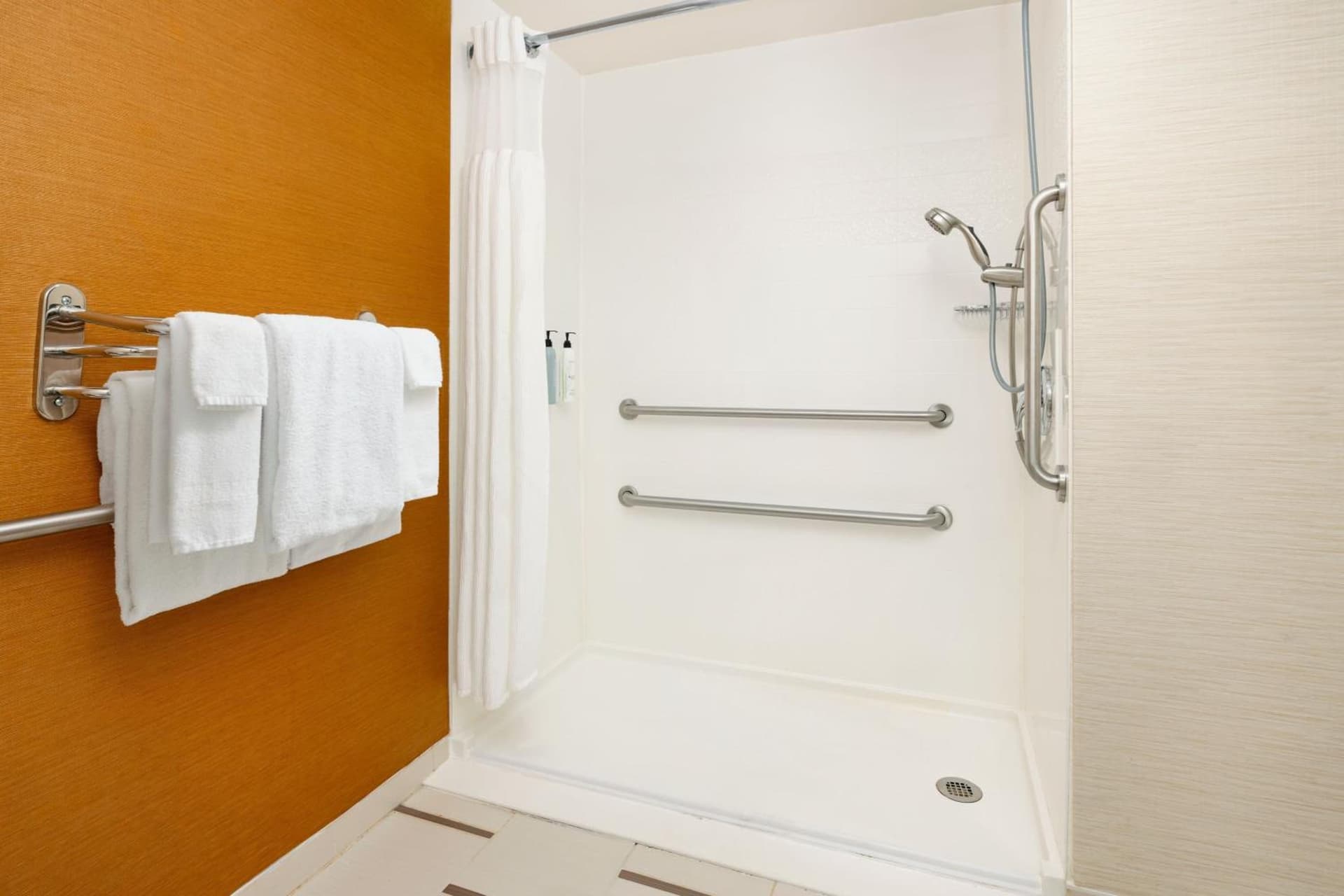 Fairfield Inn Concord gallery photo in Concord, NH — image 17