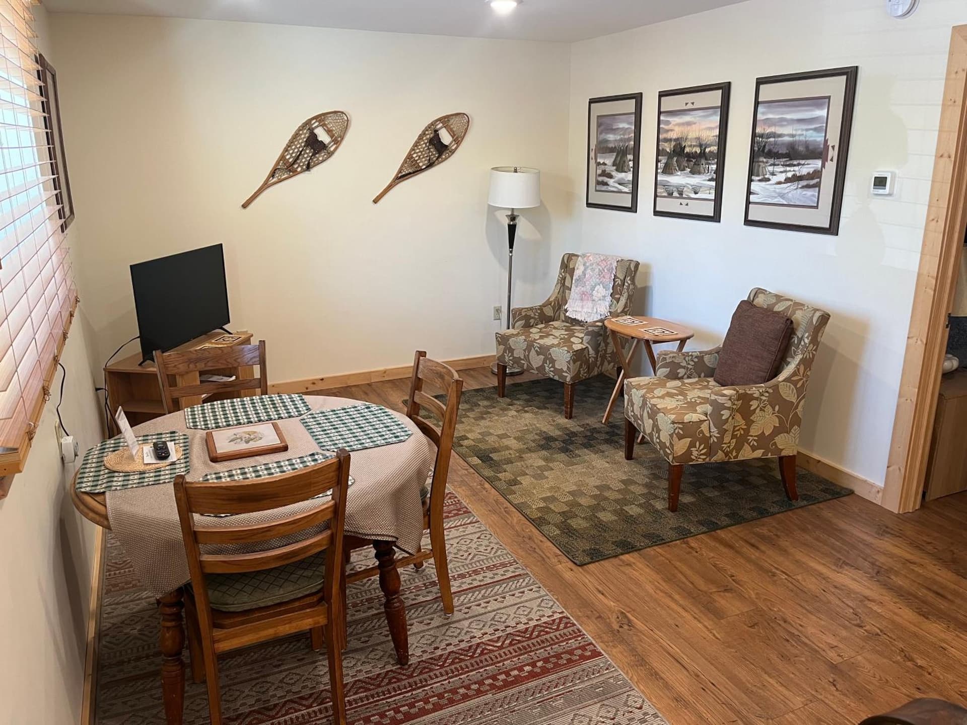 Creekside Downtown Vacation Suites, Only Adults 25 or older interior in Buffalo, WY — gallery photo 2