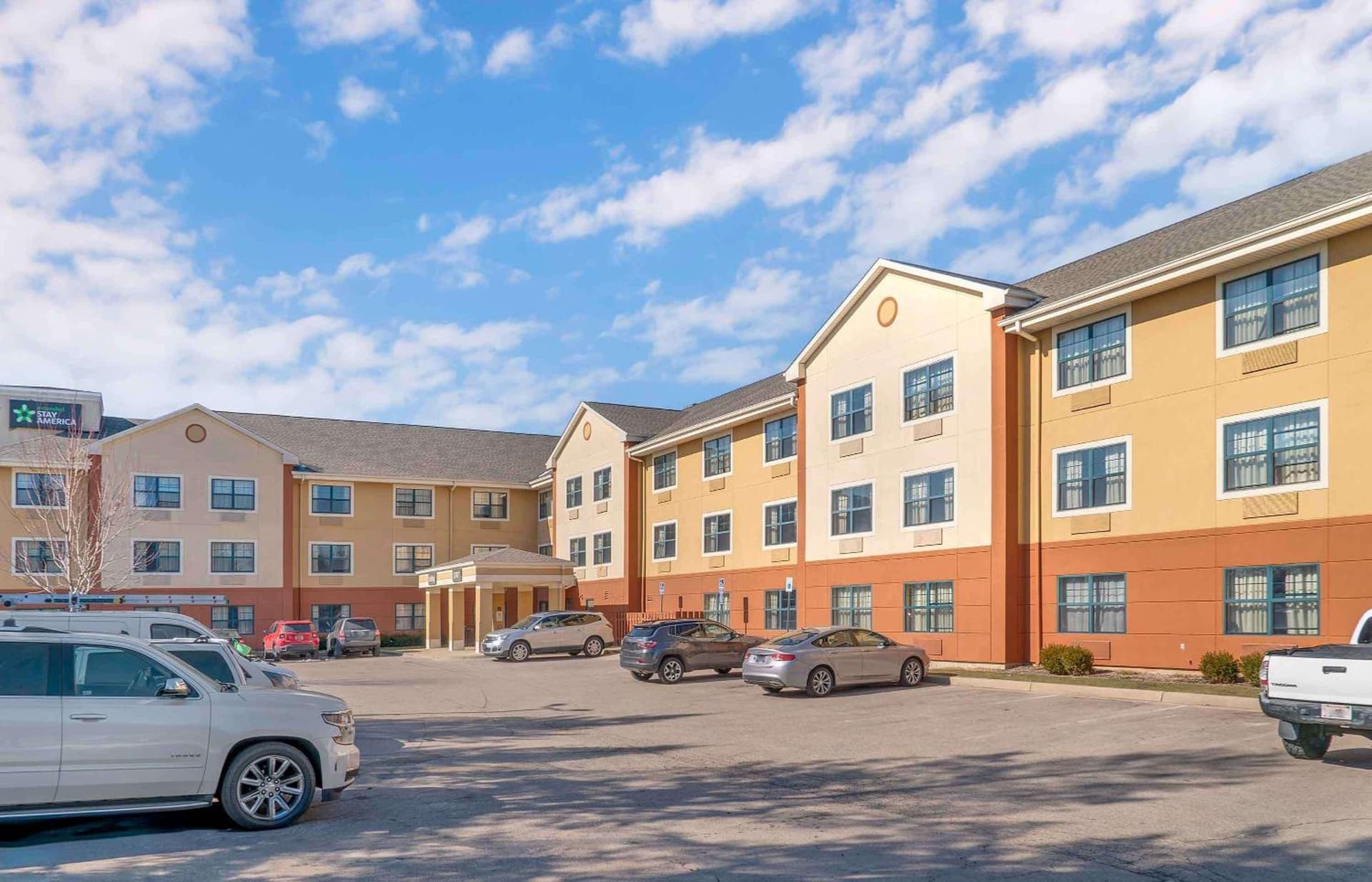 Extended Stay America Select Suites - Grand Rapids - Kentwood interior in Grand Rapids, MI — gallery photo 2