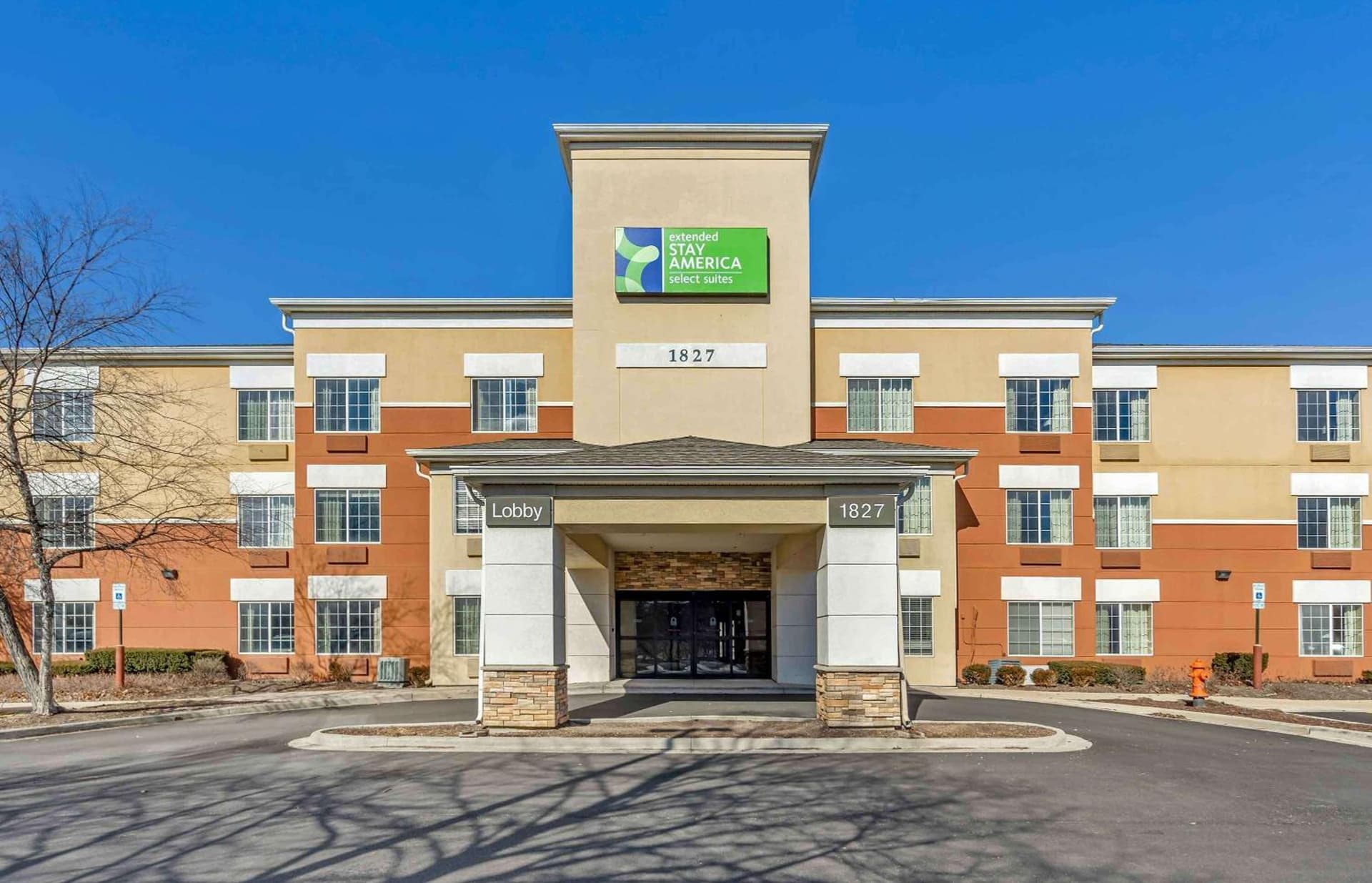 Extended Stay America Select Suites - Chicago - Naperville - East interior in Naperville, IL — gallery photo 2