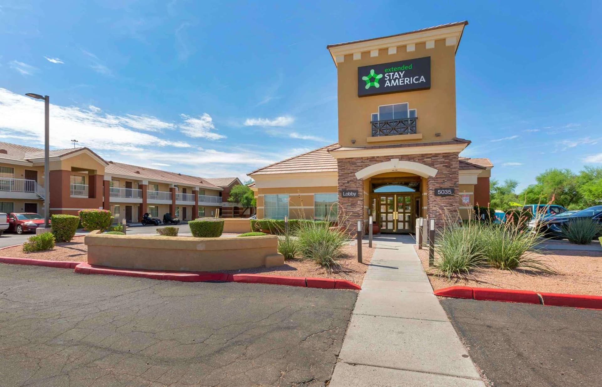 Extended Stay America Suites - Phoenix - Chandler - E Chandler Blvd interior in Phoenix, AZ — gallery photo 2