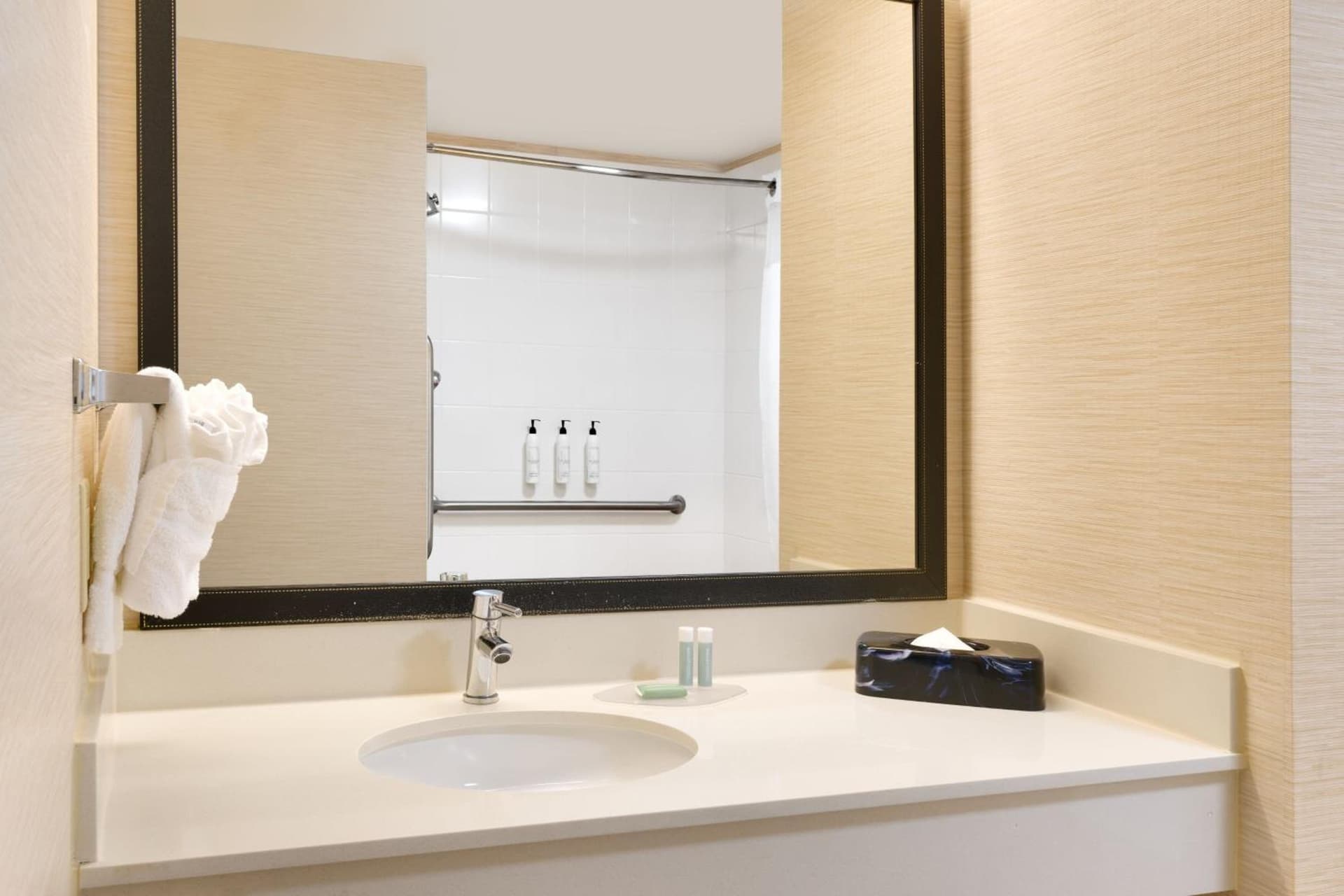 Fairfield Inn by Marriott Lexington Park Patuxent River Naval Air Station gallery photo in Lexington Park, MD — image 19