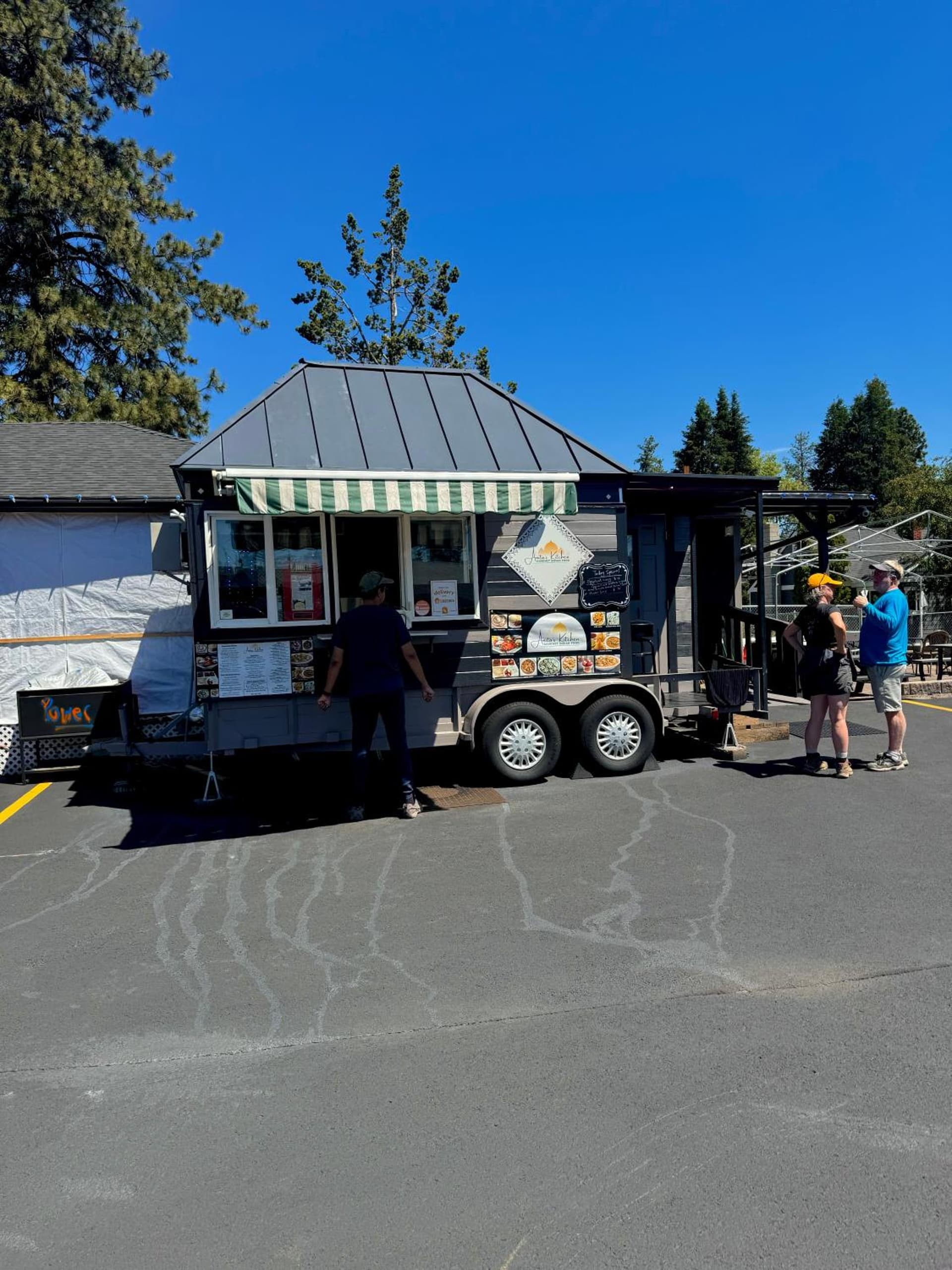 Cascade Lodge Boutique gallery photo in Bend, OR — image 7