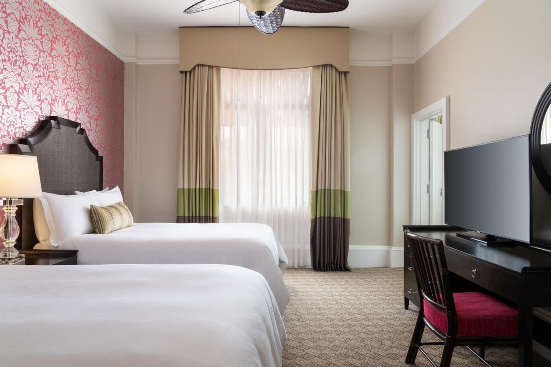 The Royal Hawaiian, A Luxury Collection Resort, Waikiki gallery photo in Honolulu, HI — image 140