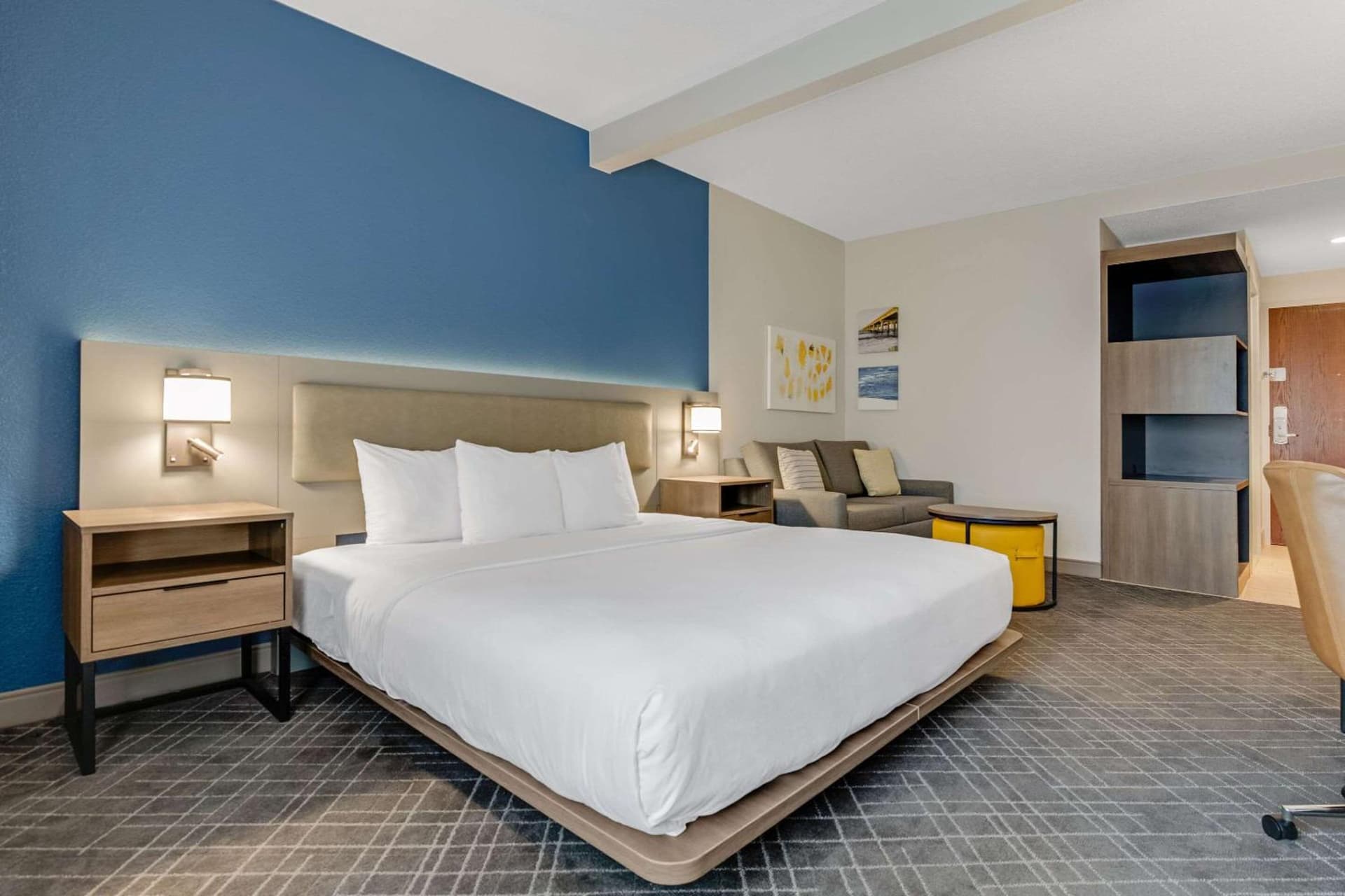 Comfort Suites Chesapeake - Norfolk gallery photo in Chesapeake, VA — image 8