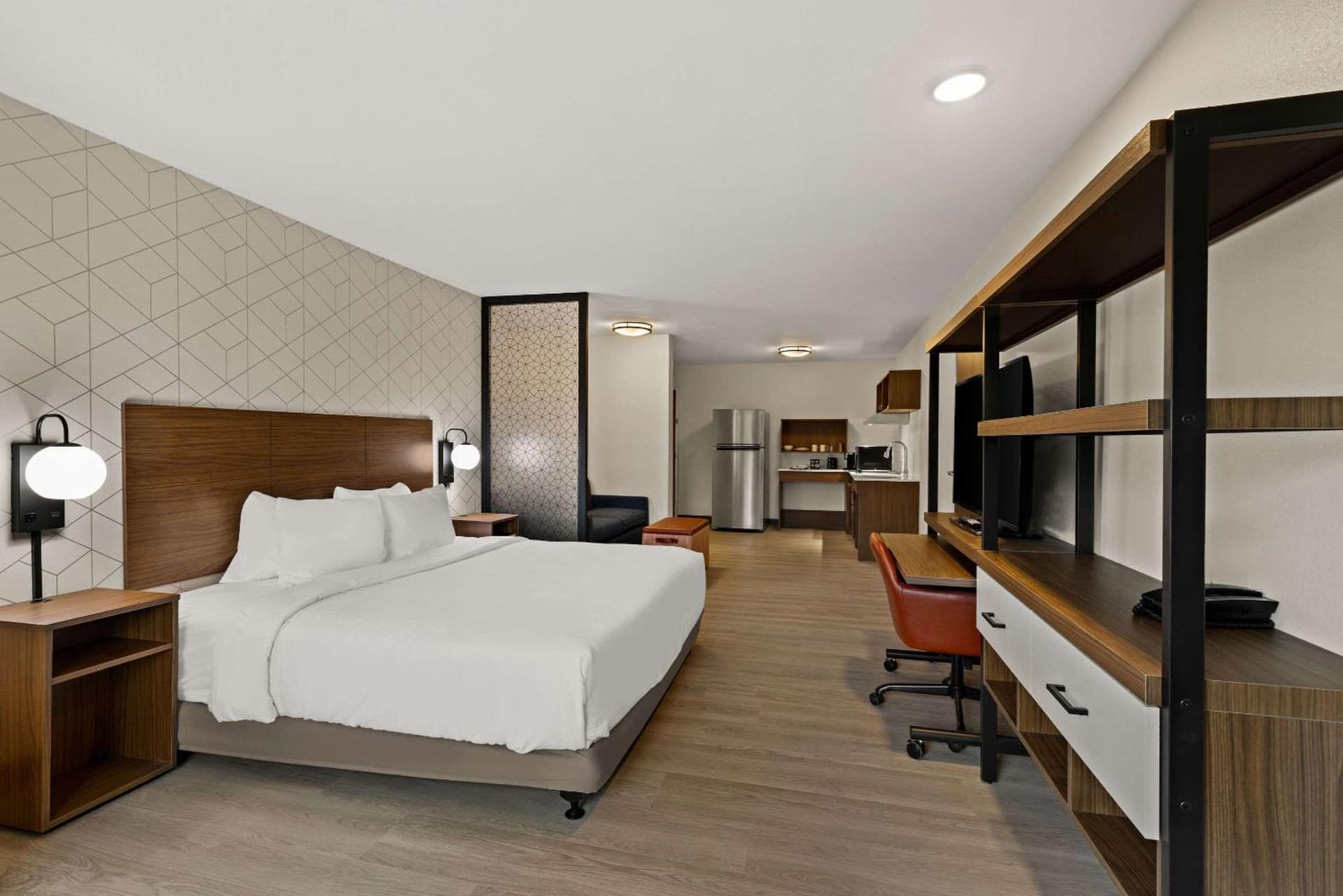 Everhome Suites Temecula gallery photo in Temecula, CA — image 9