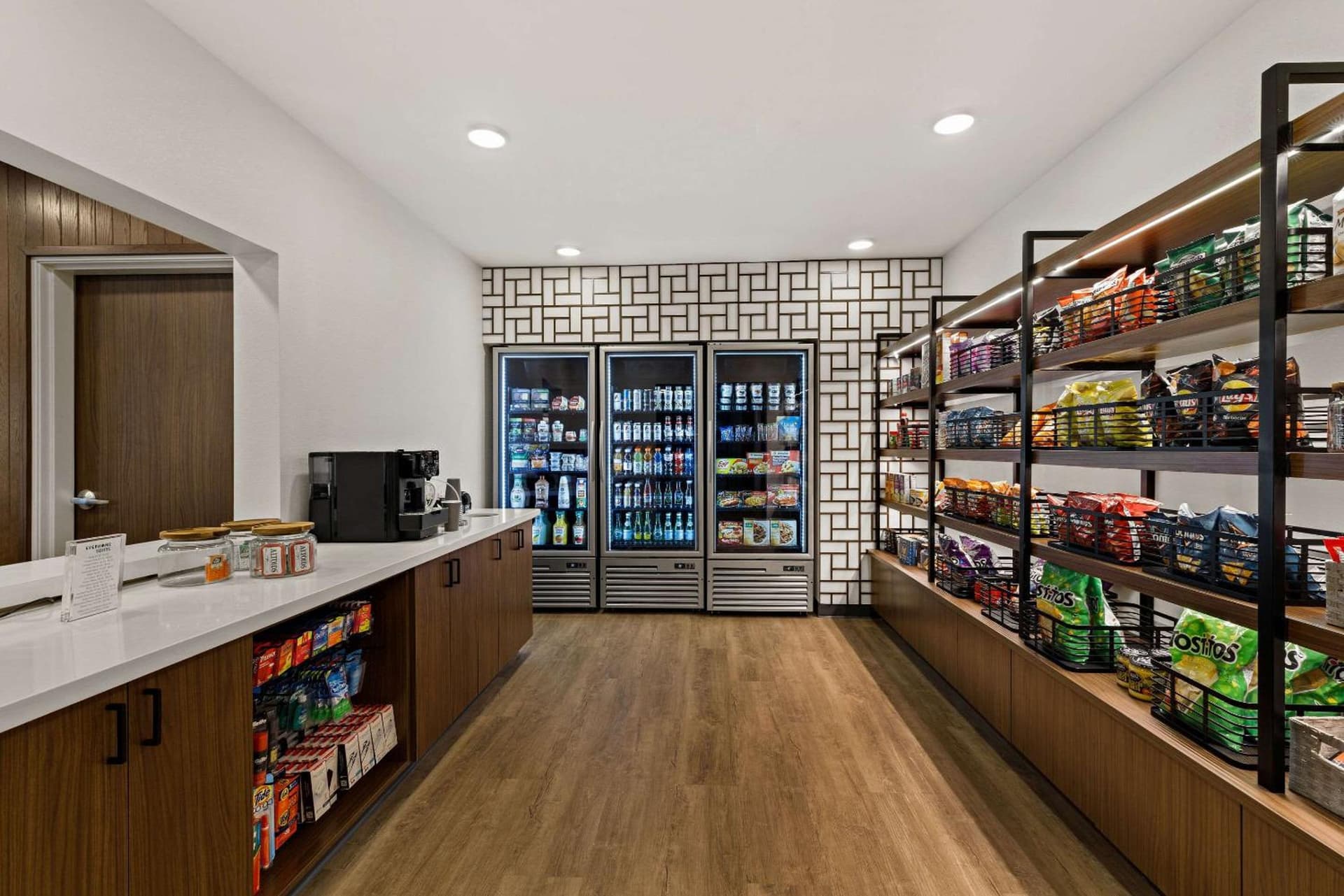 Everhome Suites Temecula gallery photo in Temecula, CA — image 11