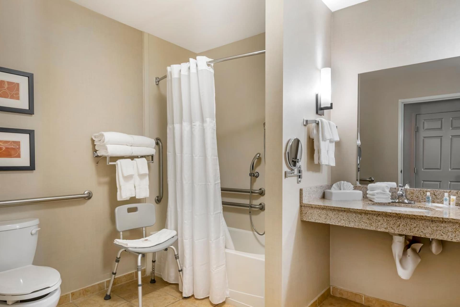 Comfort Suites Sarasota-Siesta Key property views in Sarasota, FL — gallery photo 3