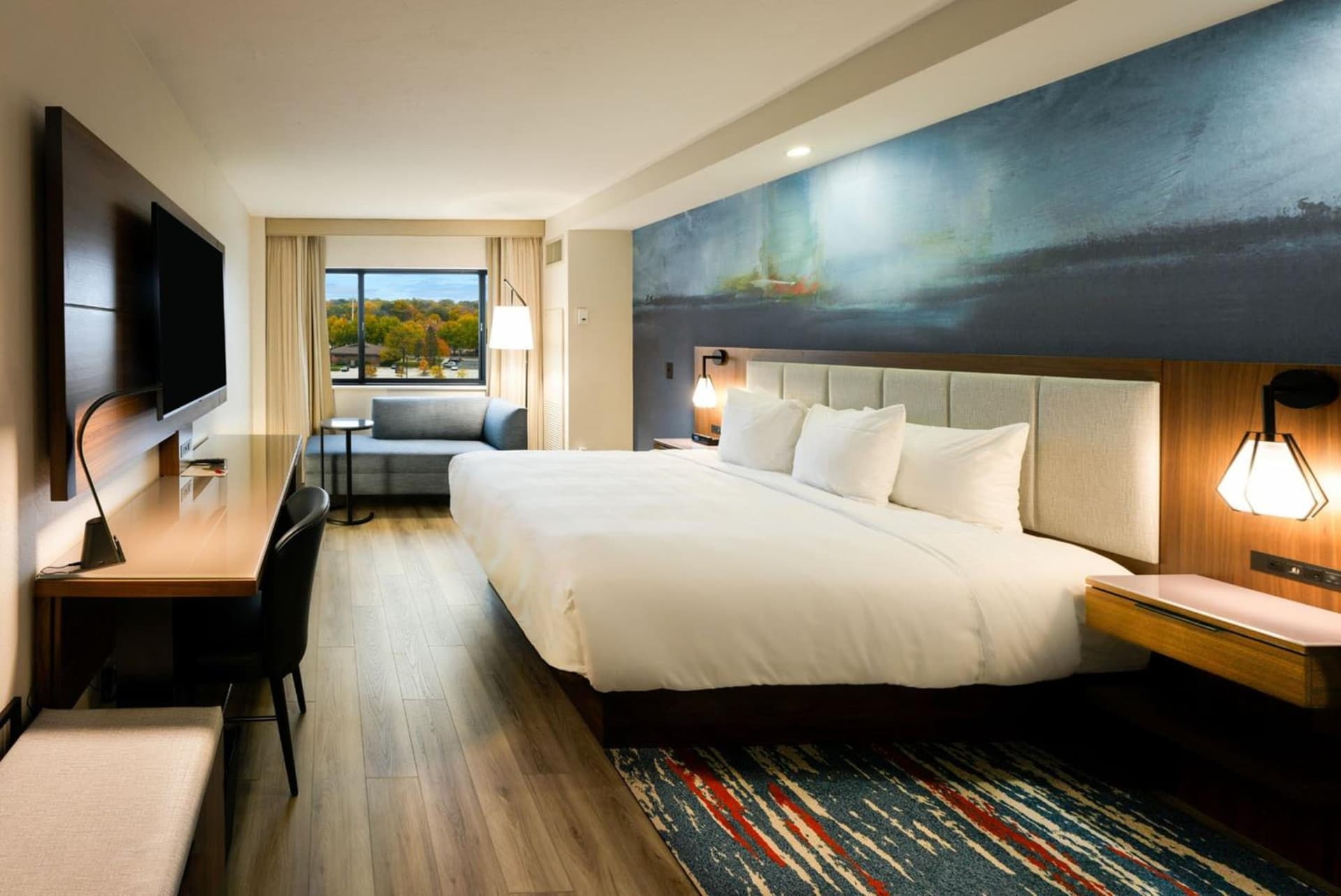 Oshkosh Marriott Waterfront Hotel & Convention Center interior in Oshkosh, WI — gallery photo 2