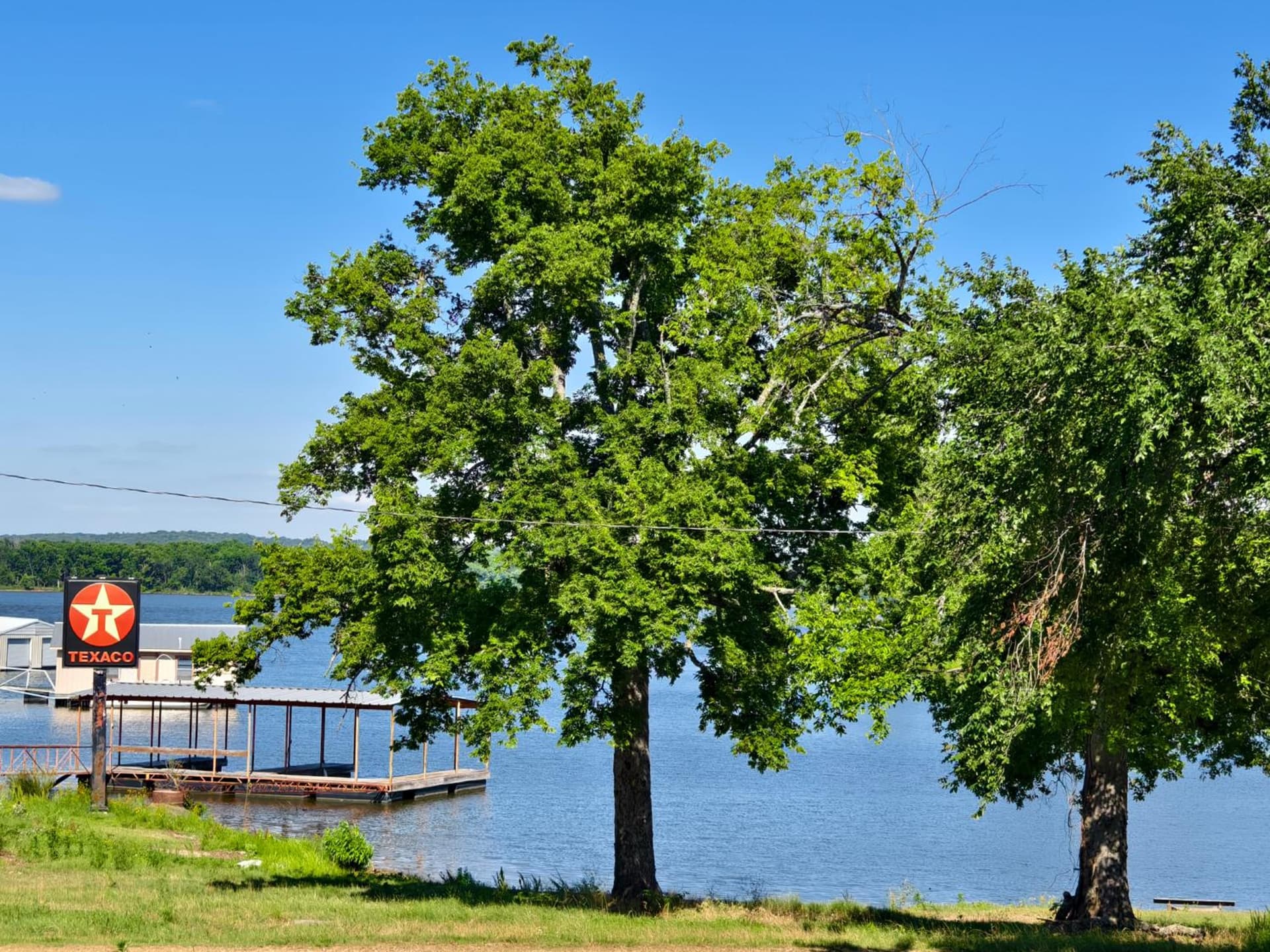 Lake Hudson Inn interior in Spavinaw, OK — gallery photo 2