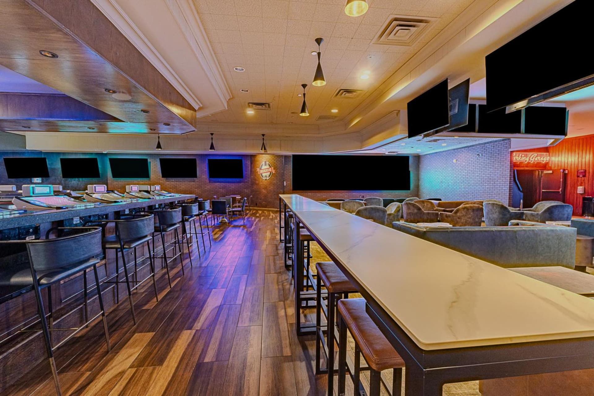 OYO Hotel and Casino Las Vegas gallery photo in Las Vegas, NV — image 10