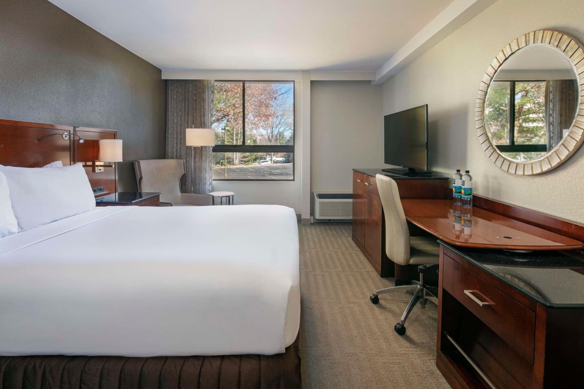 Sonesta Charlotte Lower South End gallery photo in Charlotte, NC — image 57
