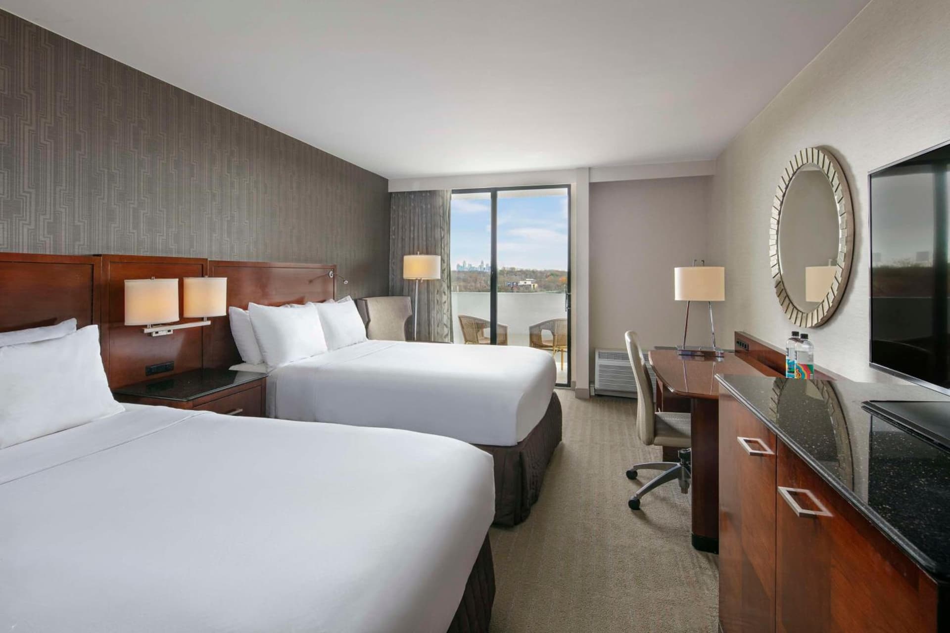 Sonesta Charlotte Lower South End interior in Charlotte, NC — gallery photo 2