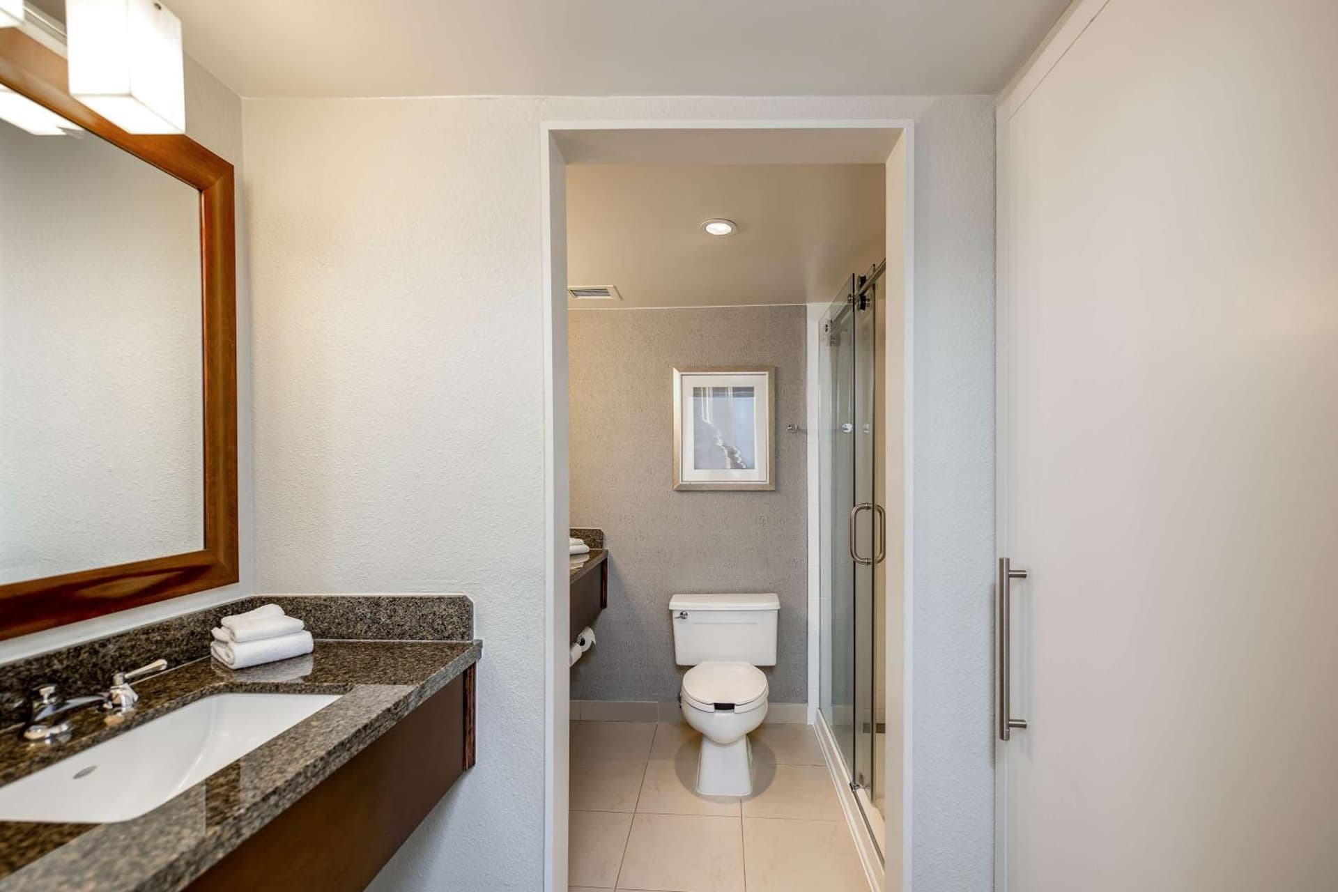 Sonesta Charlotte Lower South End gallery photo in Charlotte, NC — image 42