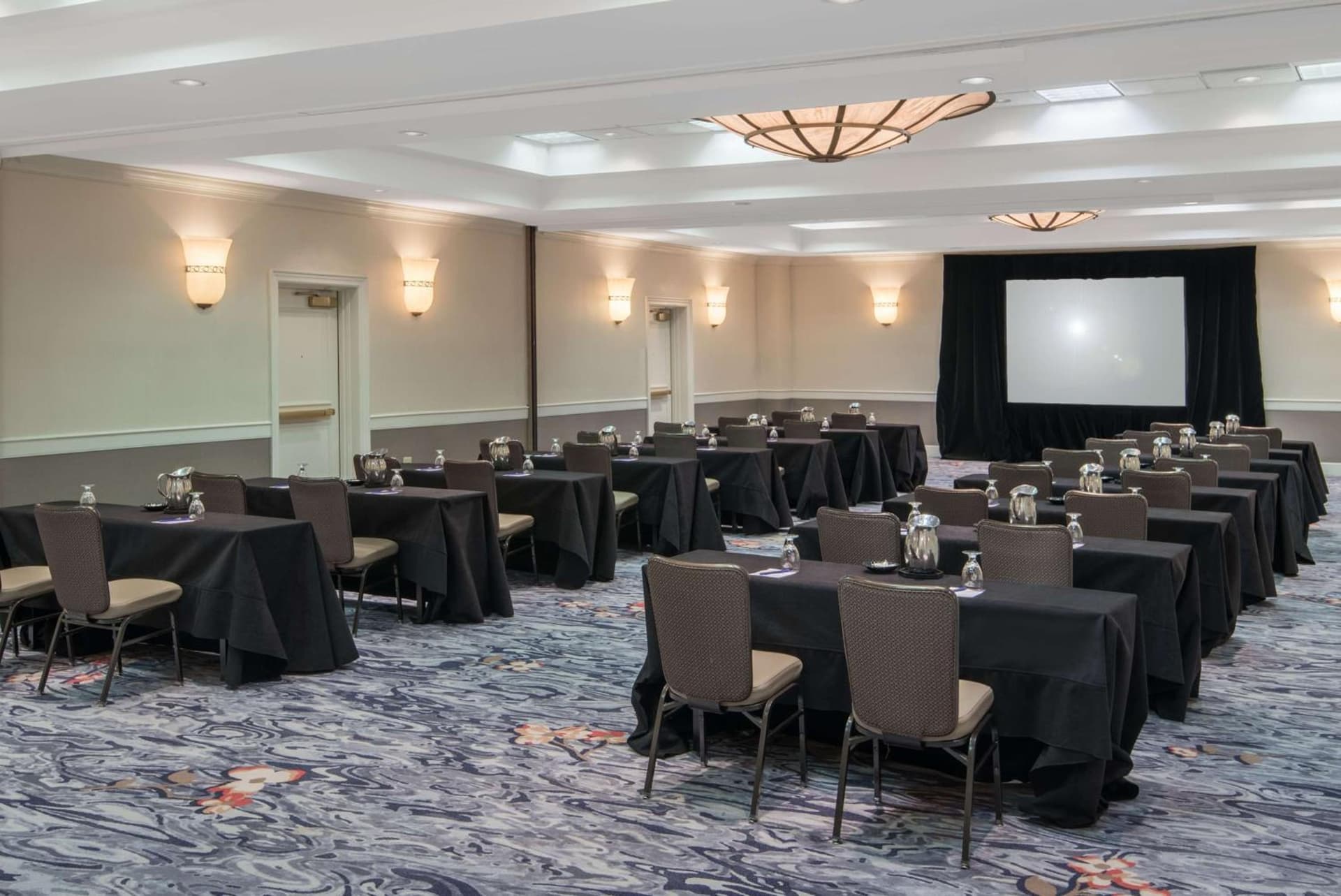 Sonesta Charlotte Lower South End gallery photo in Charlotte, NC — image 10