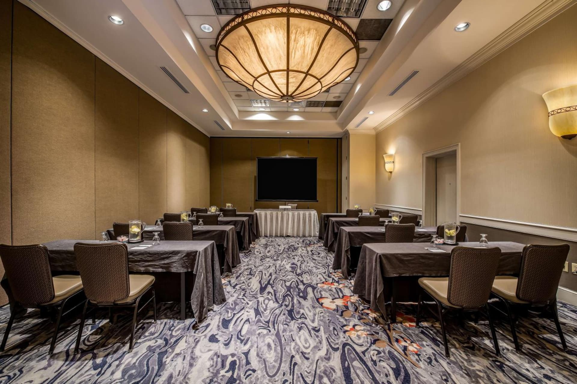 Sonesta Charlotte Lower South End gallery photo in Charlotte, NC — image 51