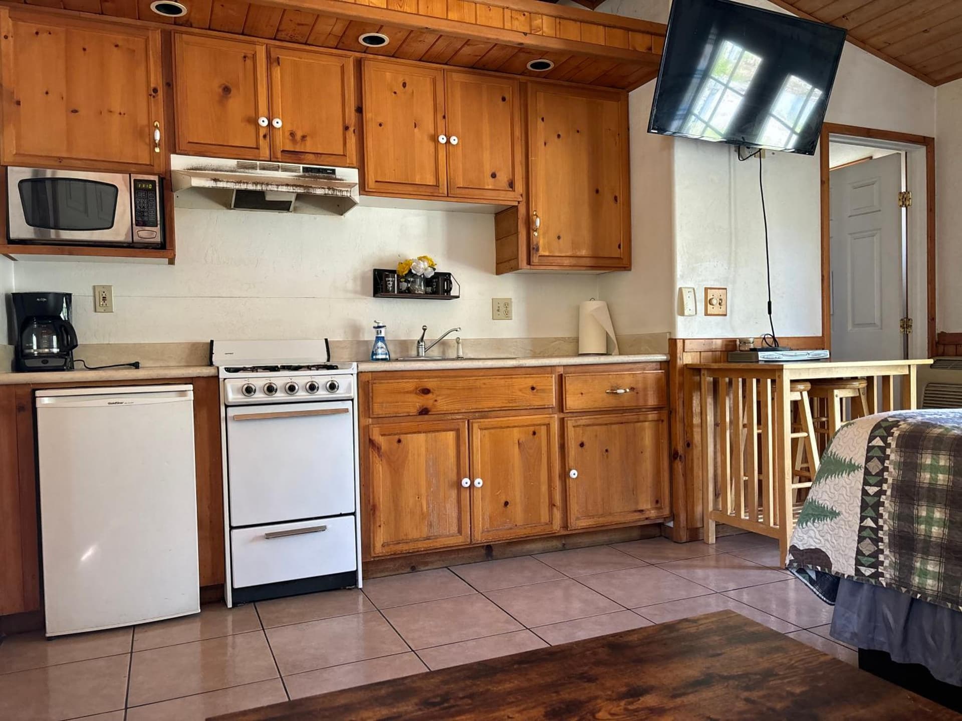Sequoia River Front Cabins gallery photo in Three Rivers, CA — image 71