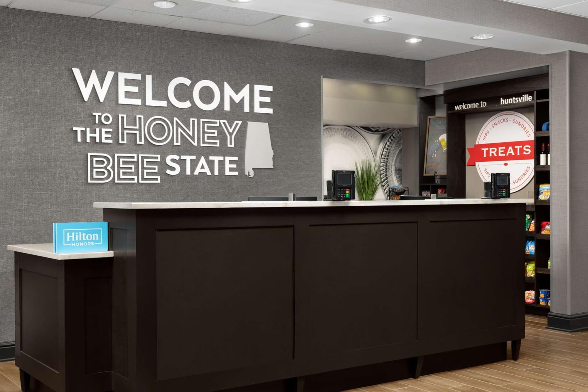 Hampton Inn & Suites Huntsville Research Park Area property views in Huntsville, AL — gallery photo 3