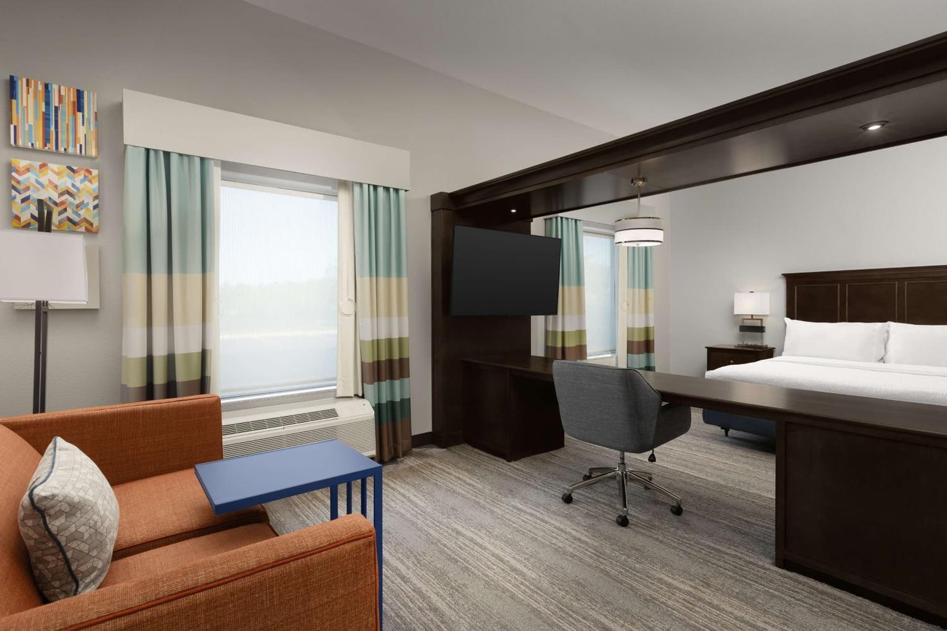 Hampton Inn & Suites Huntsville Research Park Area interior in Huntsville, AL — gallery photo 2