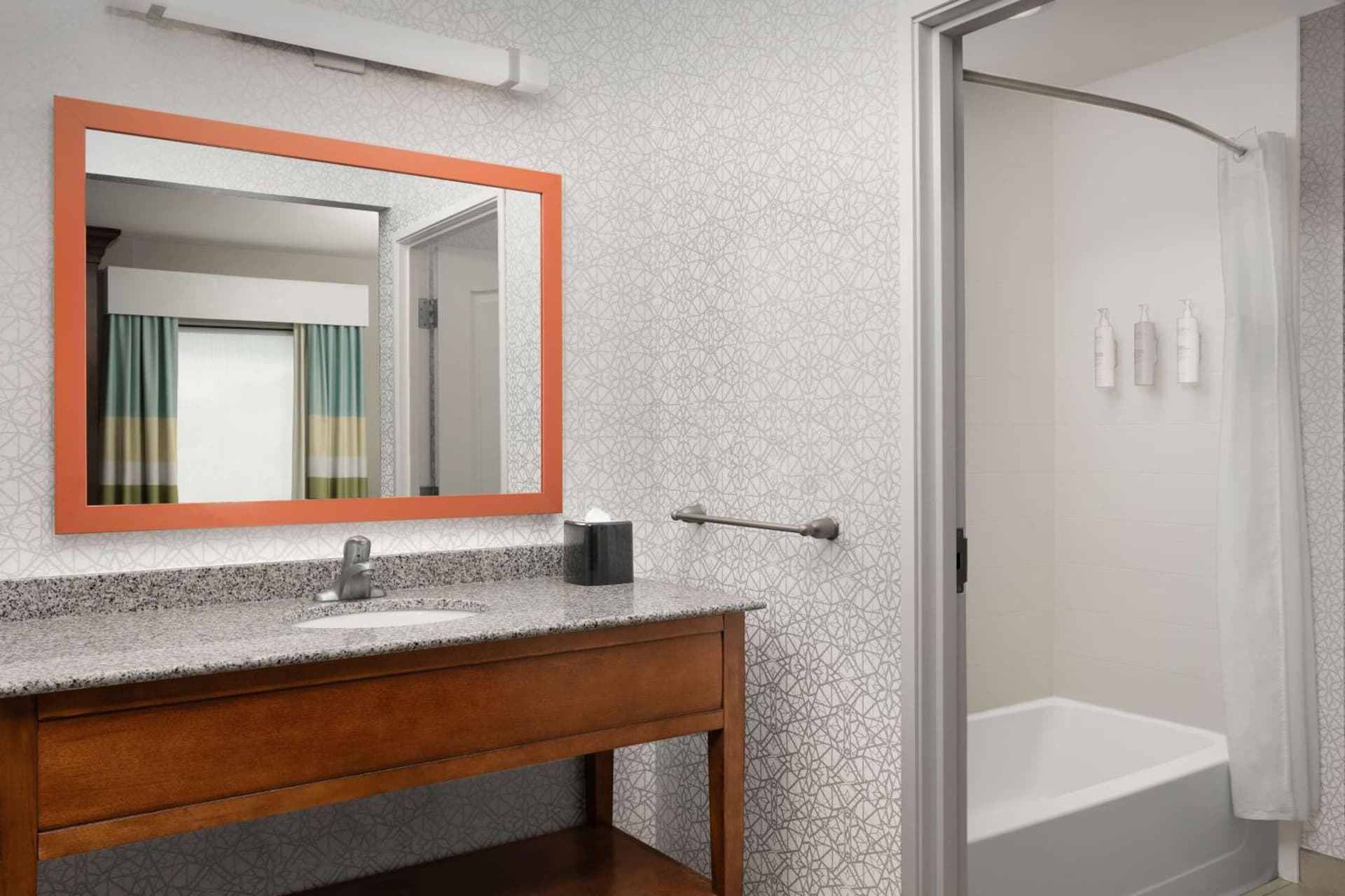 Hampton Inn & Suites Huntsville Research Park Area gallery photo in Huntsville, AL — image 13