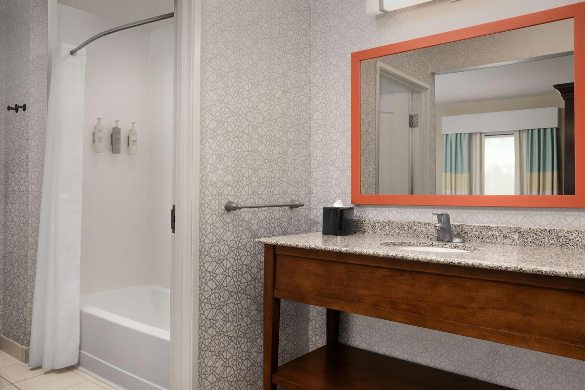 Hampton Inn & Suites Huntsville Research Park Area gallery photo in Huntsville, AL — image 20
