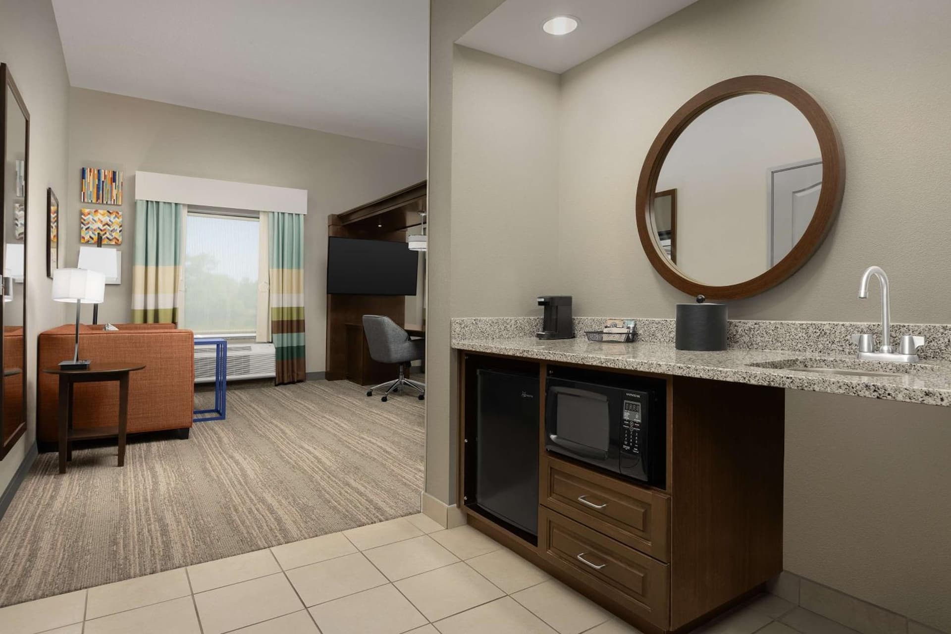 Hampton Inn & Suites Huntsville Research Park Area gallery photo in Huntsville, AL — image 22