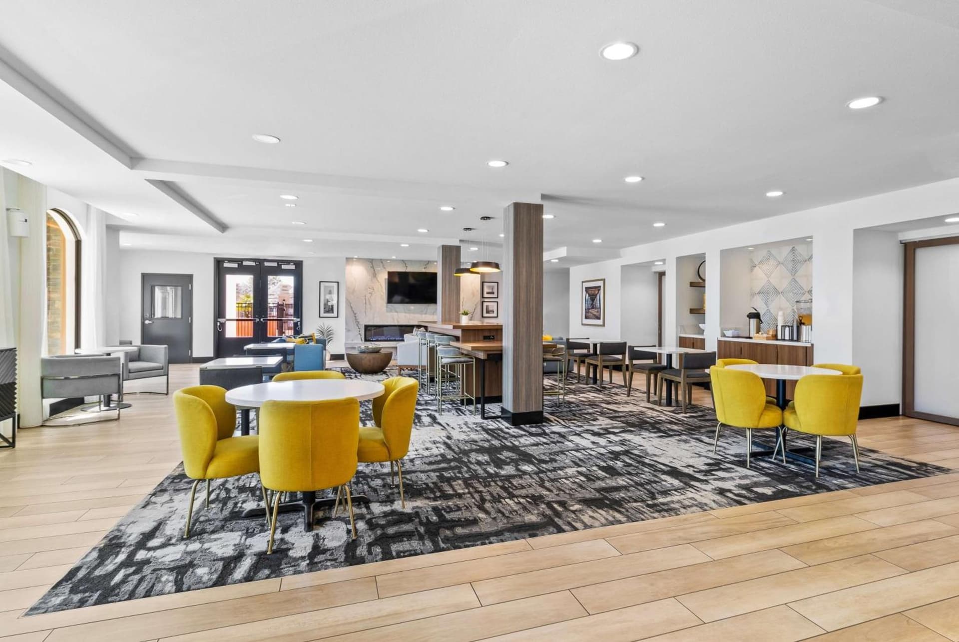 La Quinta Inn & Suites by Wyndham Santa Cruz gallery photo in Santa Cruz, CA — image 84