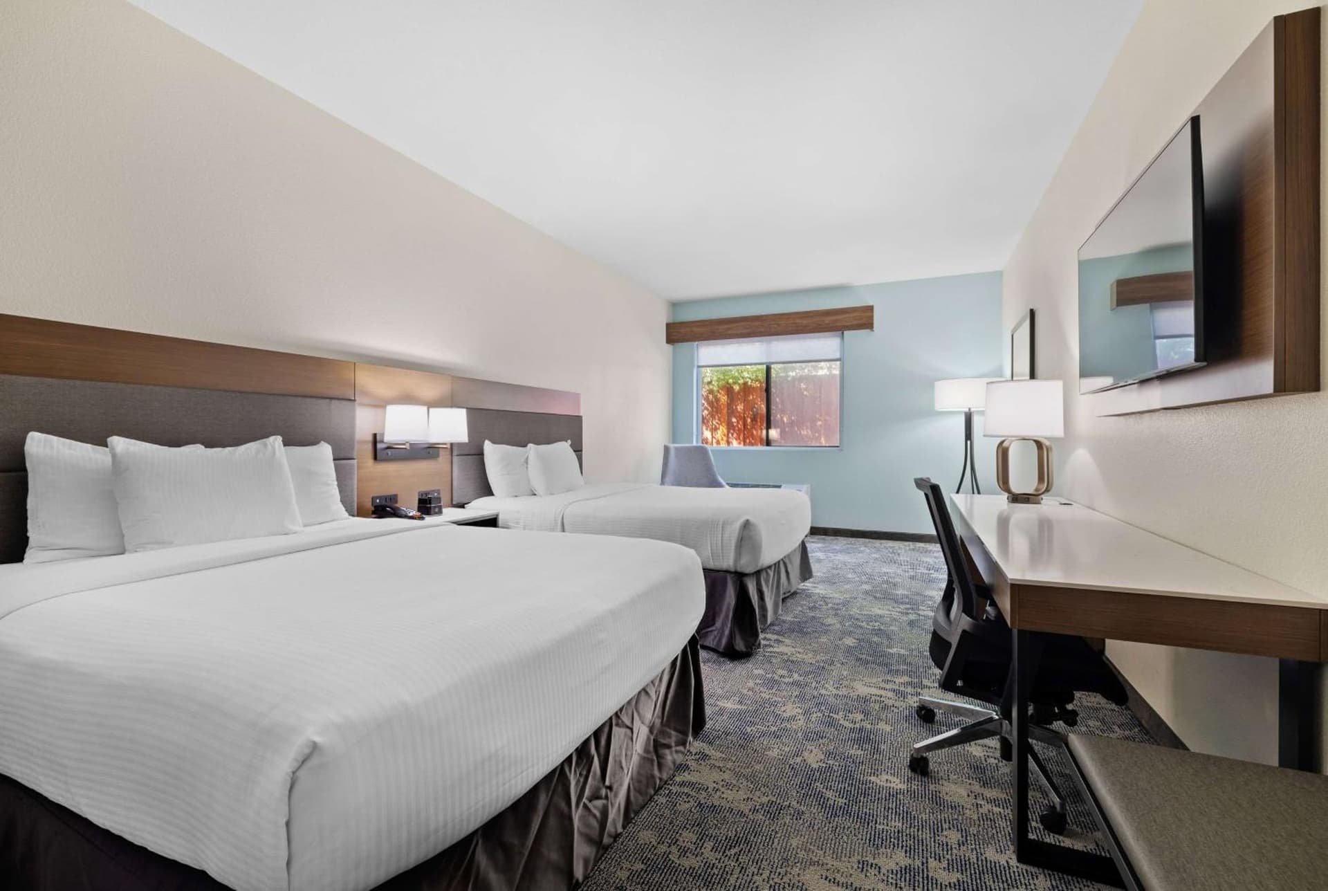 La Quinta Inn & Suites by Wyndham Santa Cruz gallery photo in Santa Cruz, CA — image 102