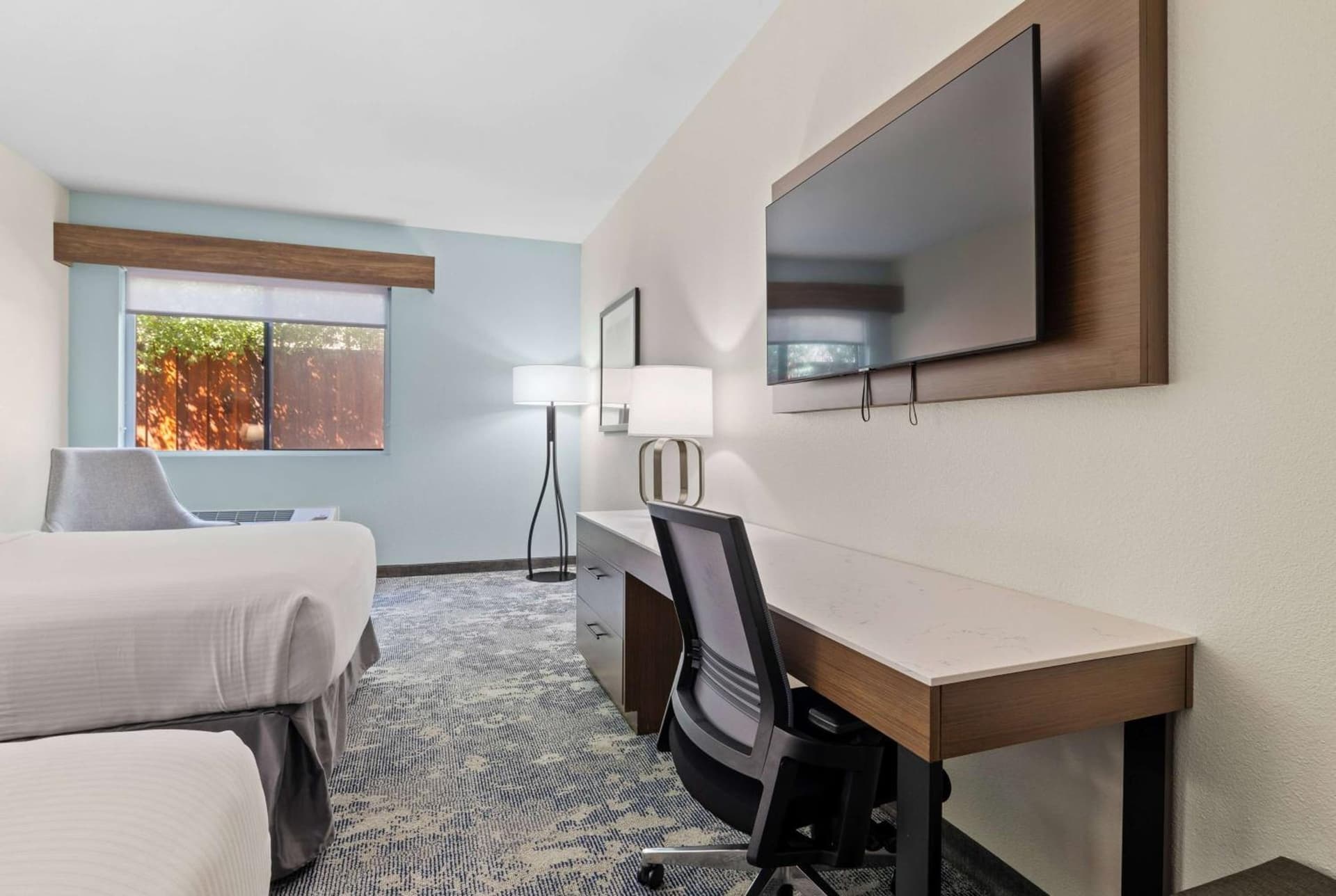 La Quinta Inn & Suites by Wyndham Santa Cruz gallery photo in Santa Cruz, CA — image 107
