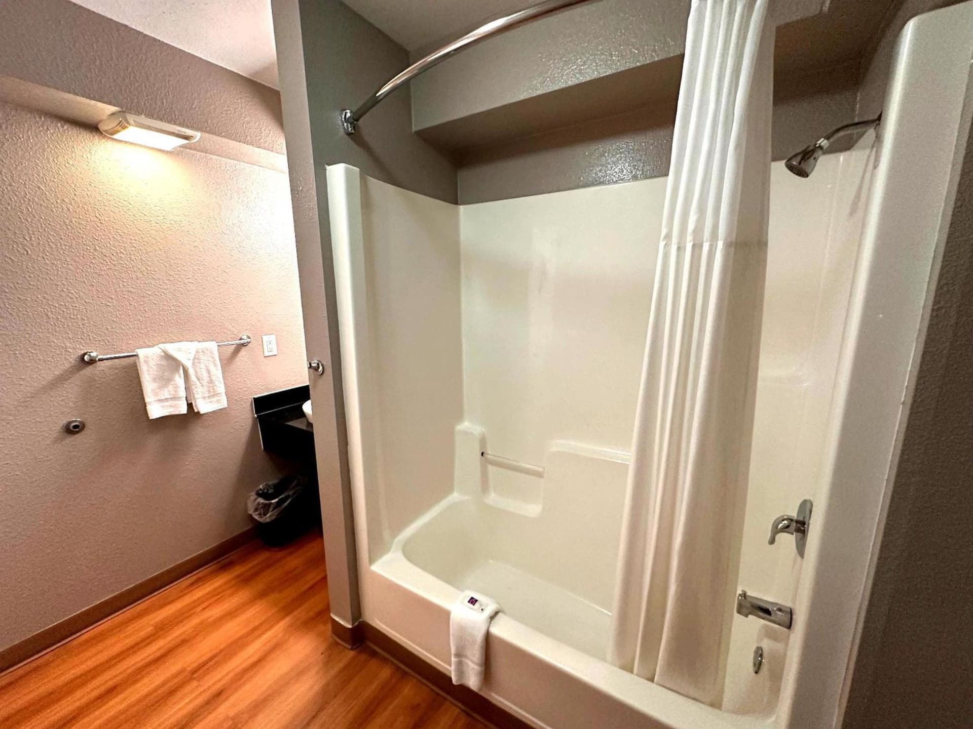 Motel 6-Duluth, MN gallery photo in Duluth, MN — image 19