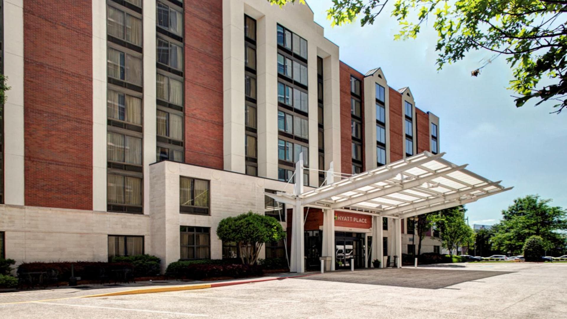 Hyatt Place Atlanta Buckhead interior in Atlanta, GA — gallery photo 2