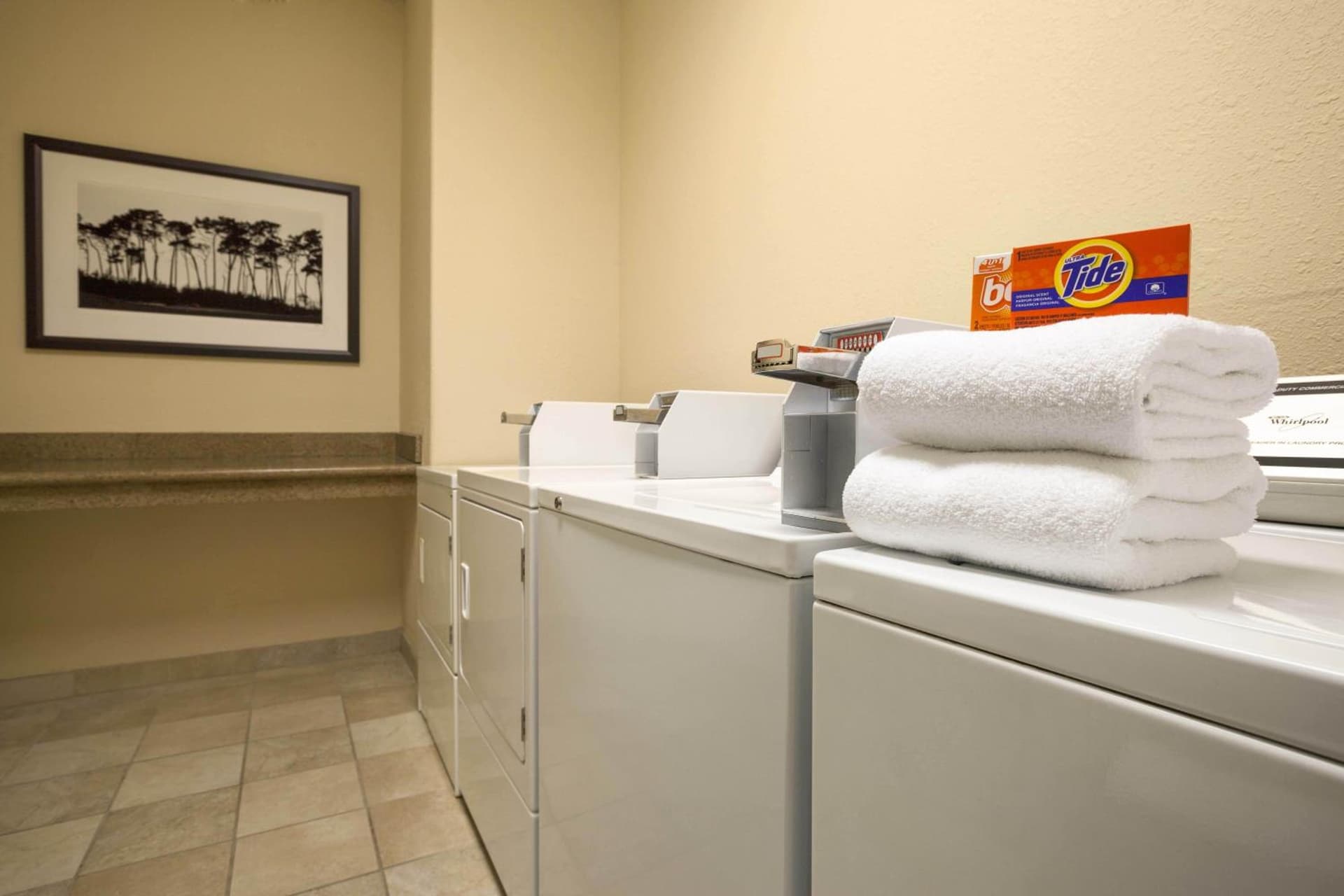 Country Inn & Suites by Radisson, San Jose International Airport, CA gallery photo in San Jose, CA — image 36