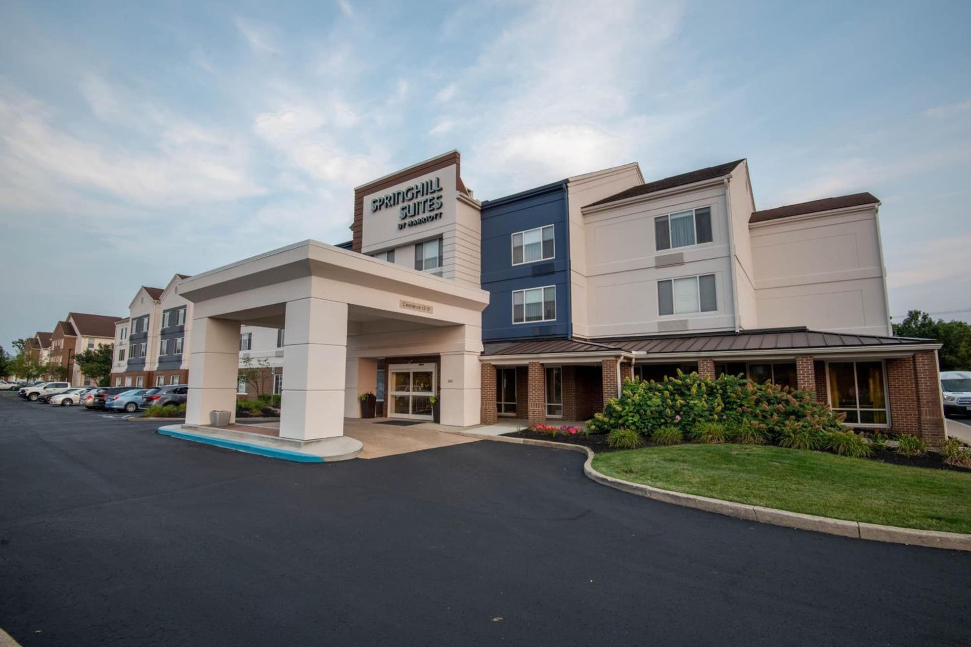 TownePlace Suites Columbus Airport Gahanna interior in Gahanna, OH — gallery photo 2