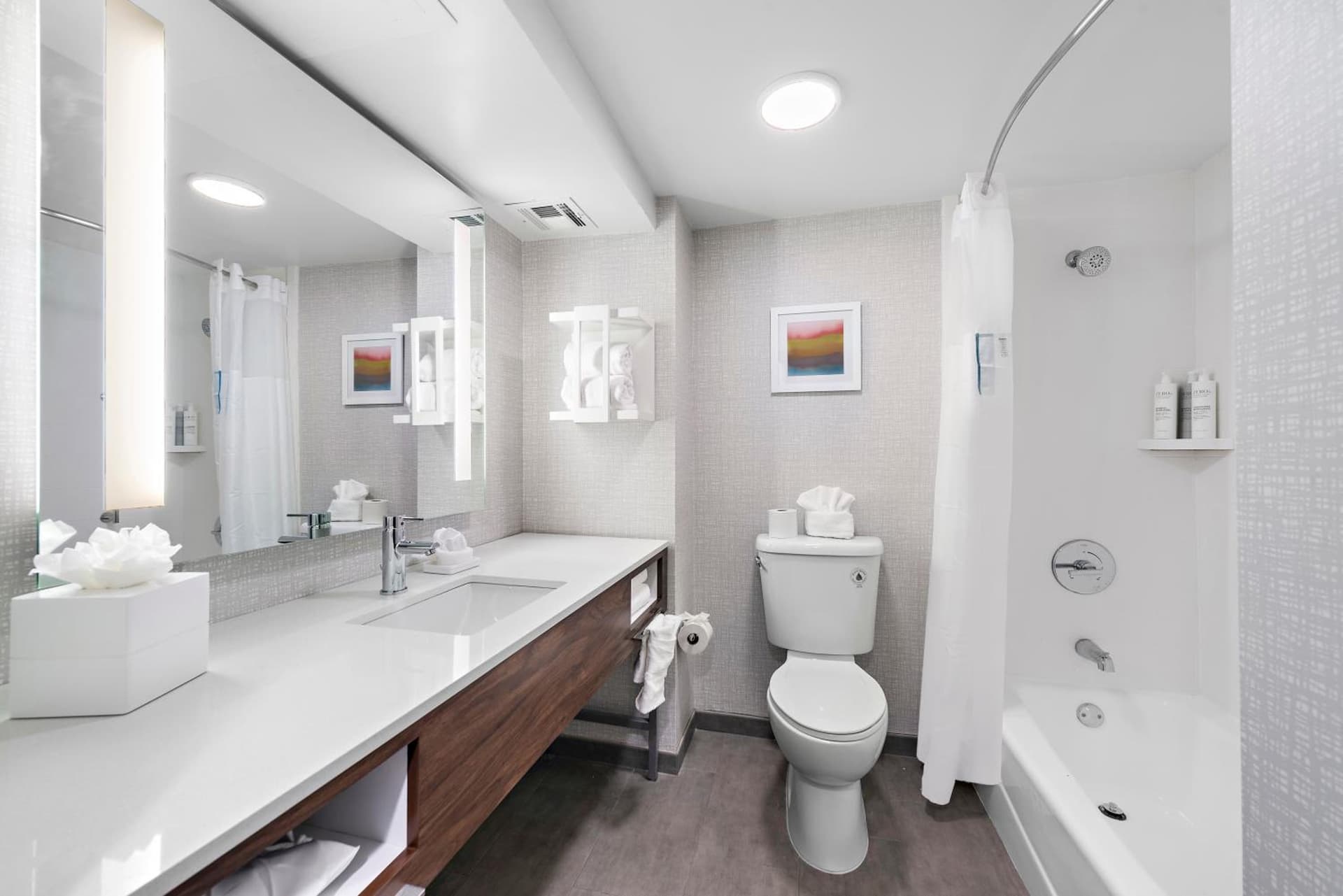 Hampton Inn by Hilton Los Angeles Airport LAX gallery photo in Los Angeles, CA — image 12